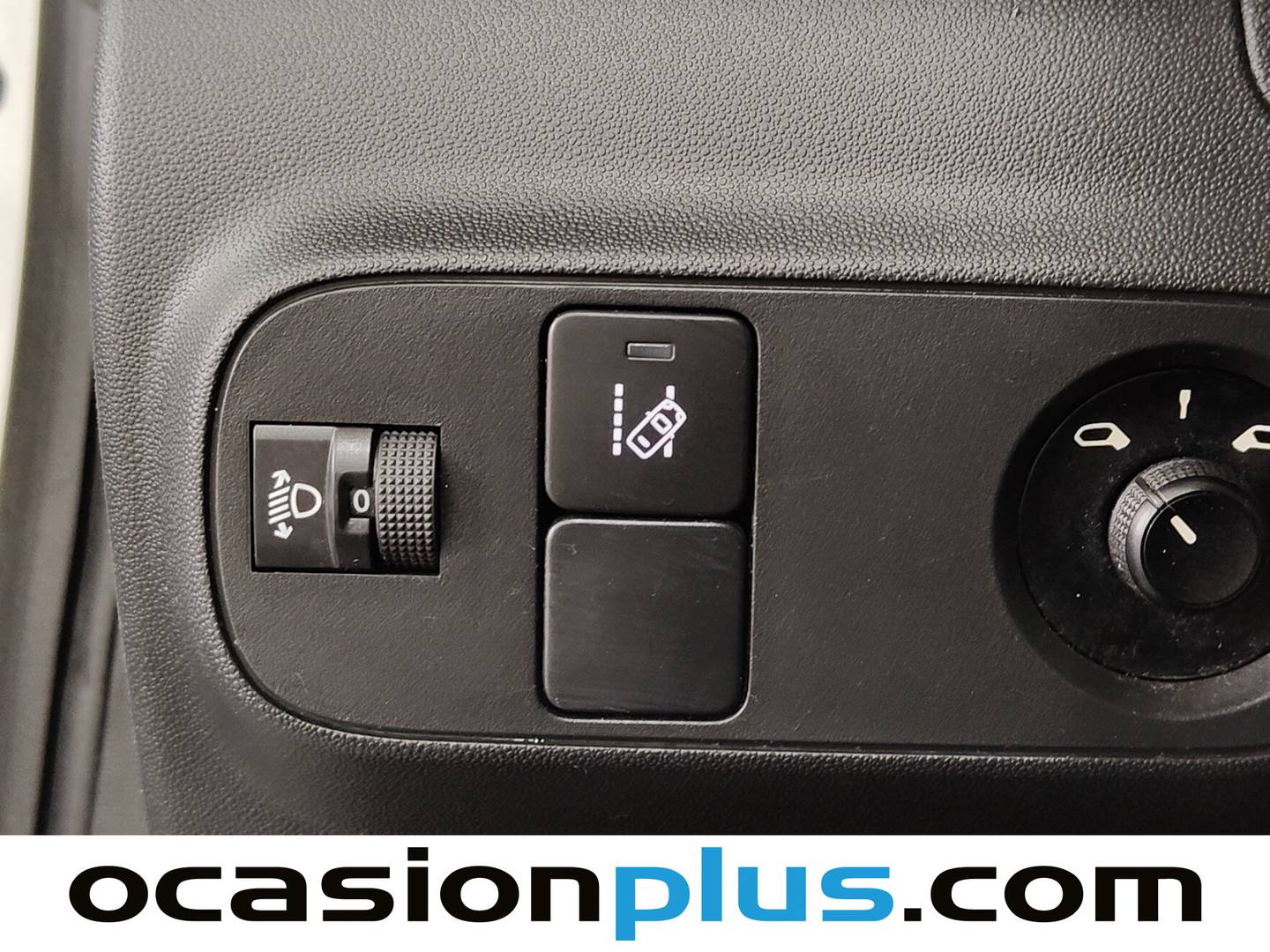 Equipamiento del Citroën C3 Citroën C3 PureTech 110 S&S Shine (110 CV)