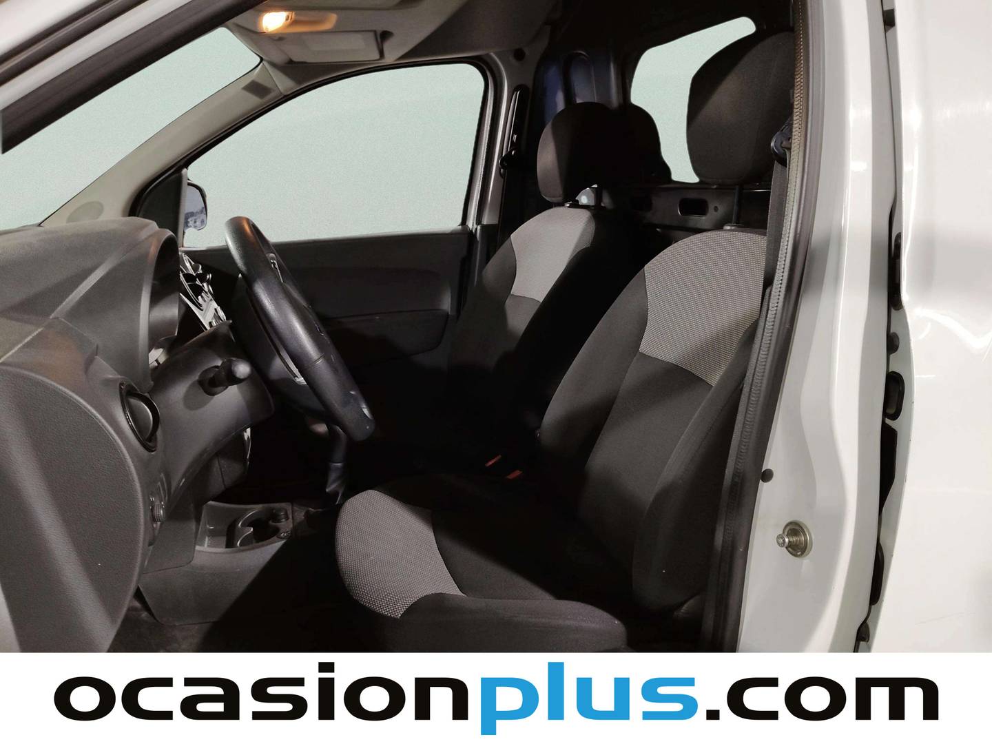 Foto asientos delanteros Dacia Dokker Dacia Dokker Van 1.6 GLP Essential (109 CV)