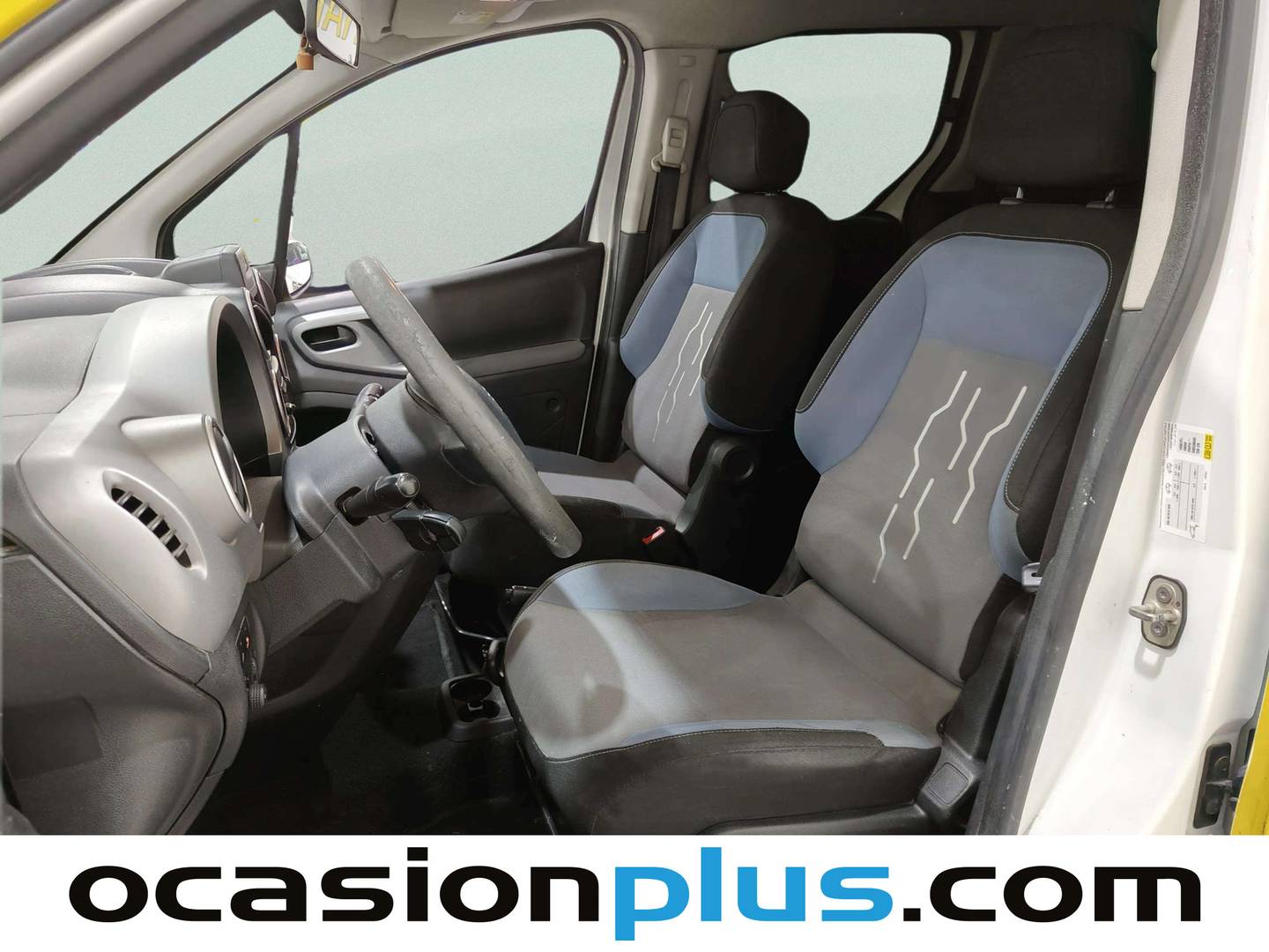 Foto asientos delanteros Peugeot Partner Peugeot Partner Tepee 1.6 BlueHDi Active (100 CV)