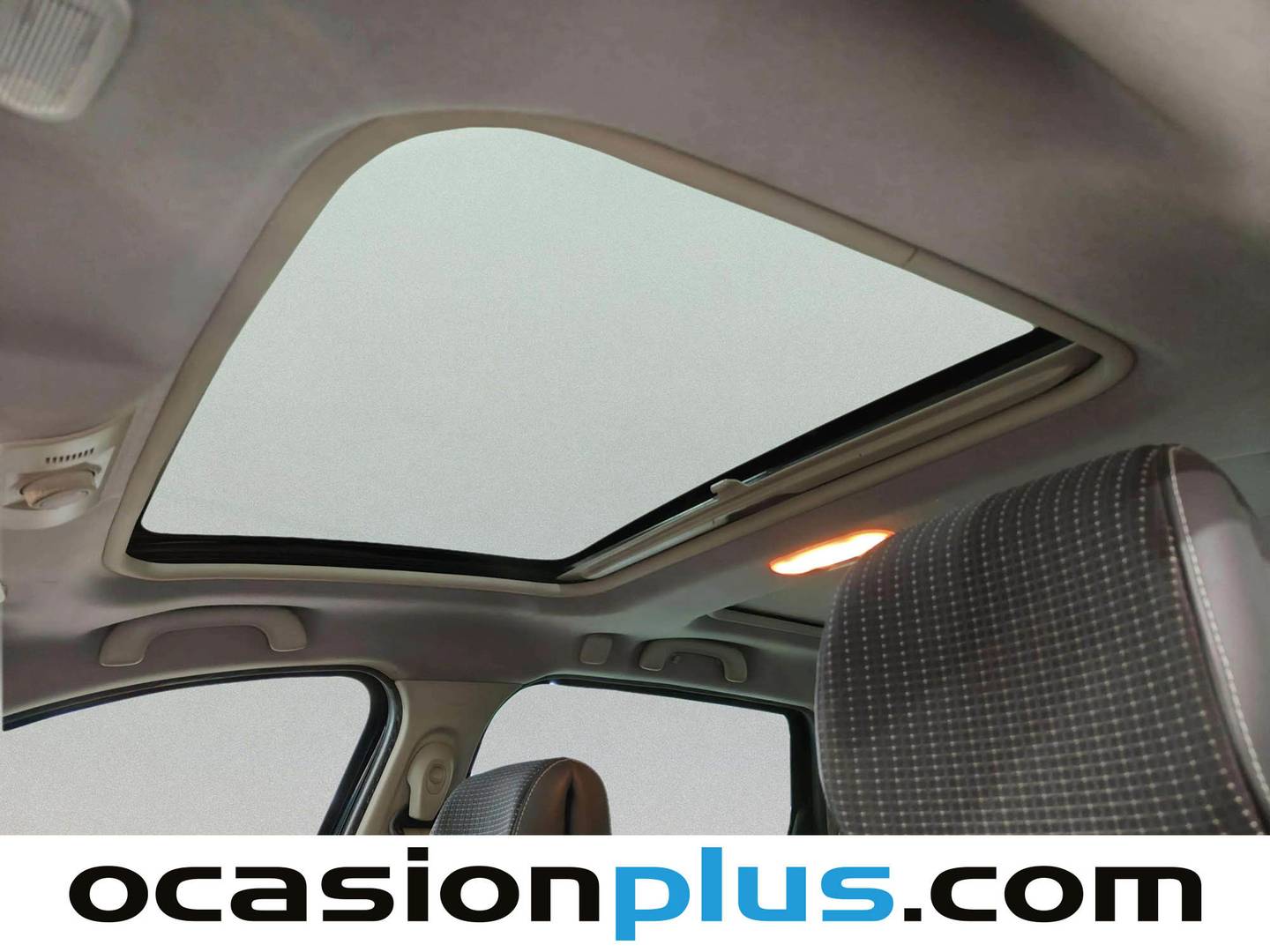 Extras y acabados del Renault Grand Scénic Renault Grand Scenic Bose Edition Energy dCi (130 CV) 7 Plazas
