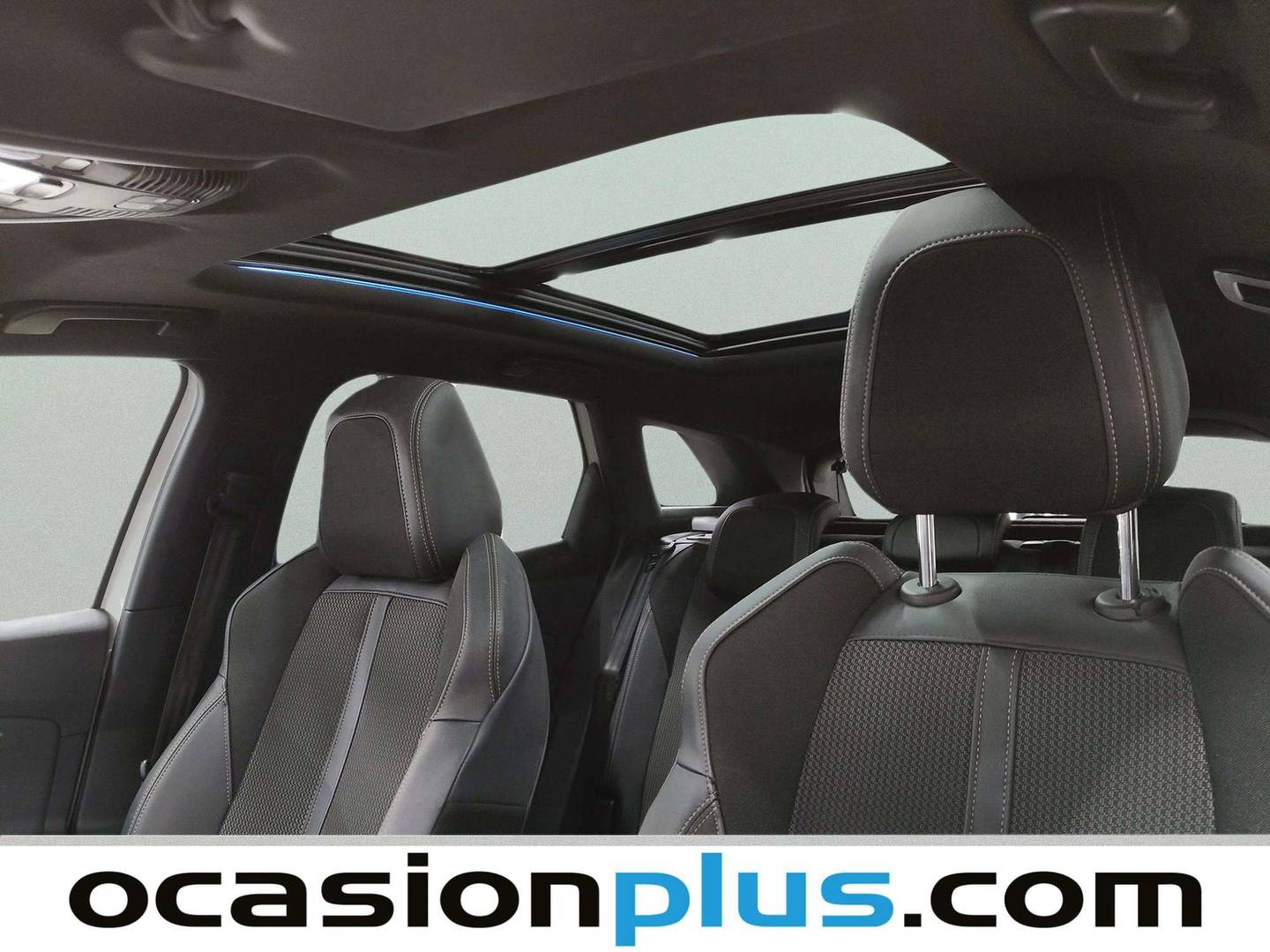 Foto Peugeot 3008 Peugeot 3008 PureTech 130 S&S GT EAT8 (130 CV)