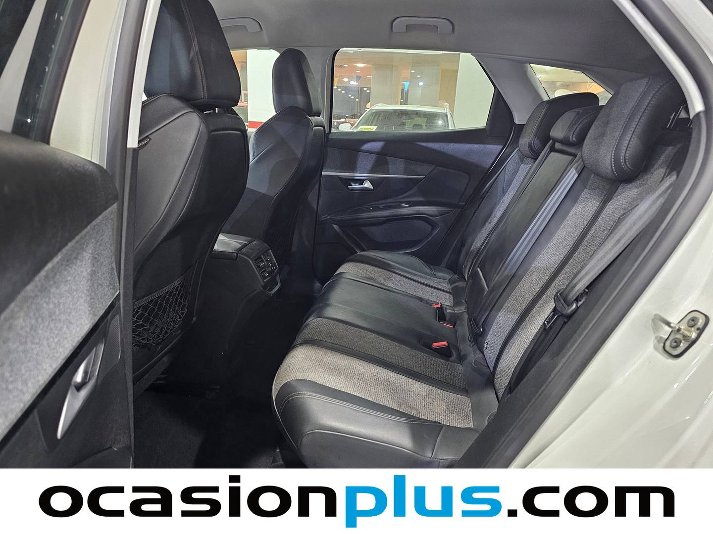 Foto Peugeot 3008 Peugeot 3008 BlueHDI 130 S&S Allure (130 CV)