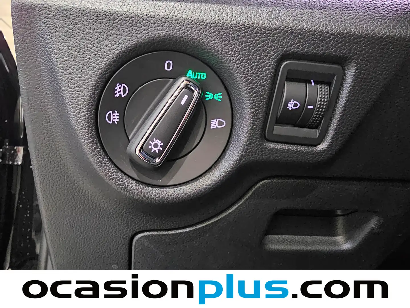 Foto Skoda Kamiq Skoda Kamiq 1.5 TSI Sport DSG (150 CV)