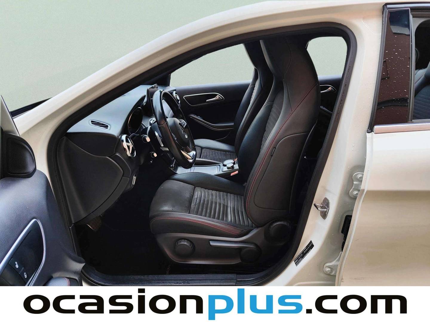 Foto Mercedes GLA Mercedes-Benz GLA 180 (122 CV) Pack AMG