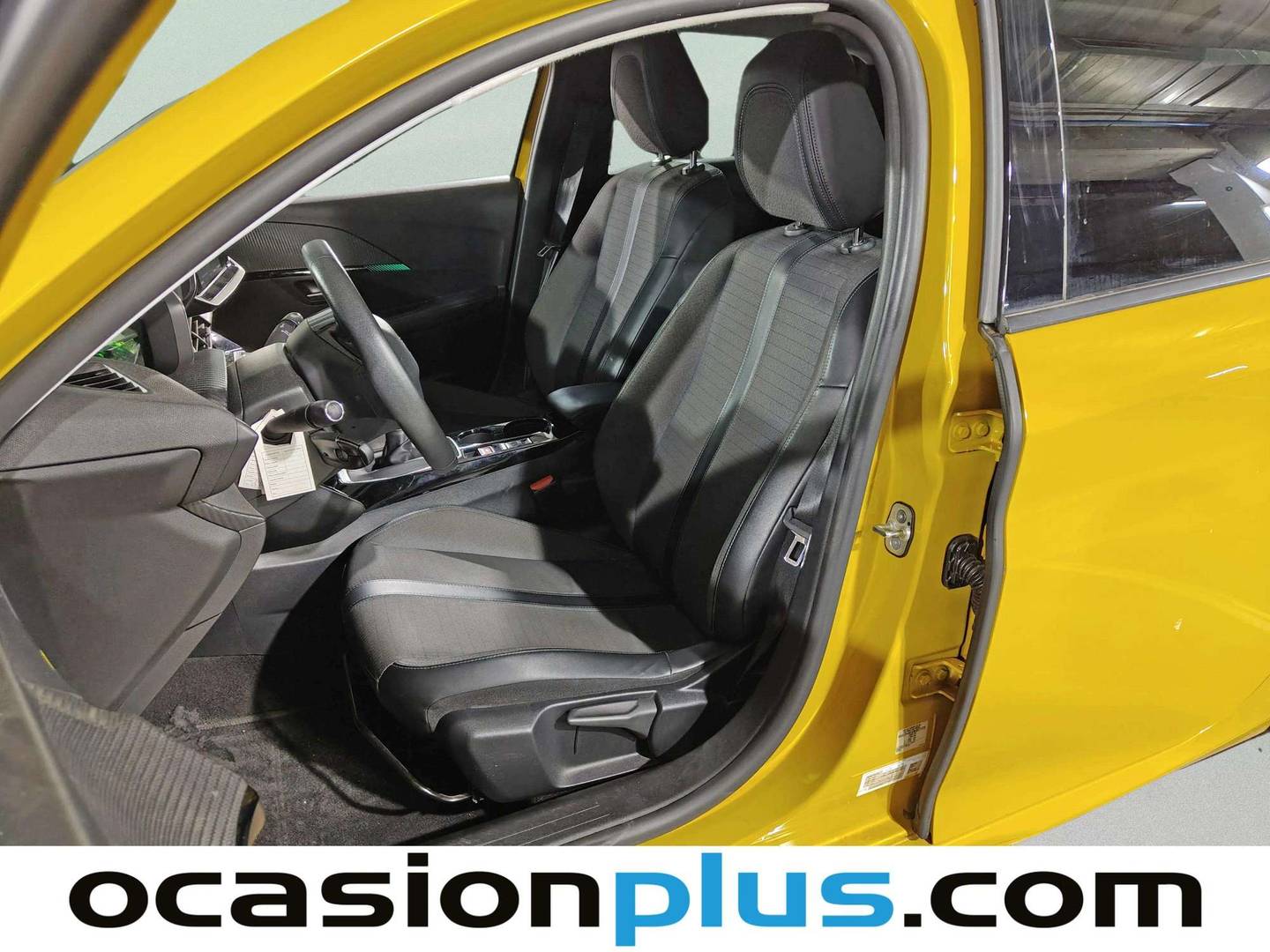 Foto asientos delanteros Peugeot 208 Peugeot 208 PureTech 100 Allure Pack (100 CV)