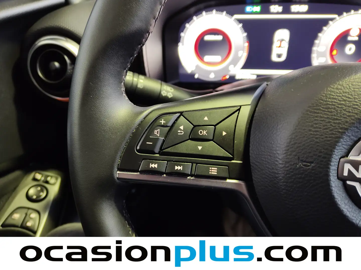 Foto Nissan JUKE Nissan Juke DIG-T N-Connecta 4x2 (114 CV)