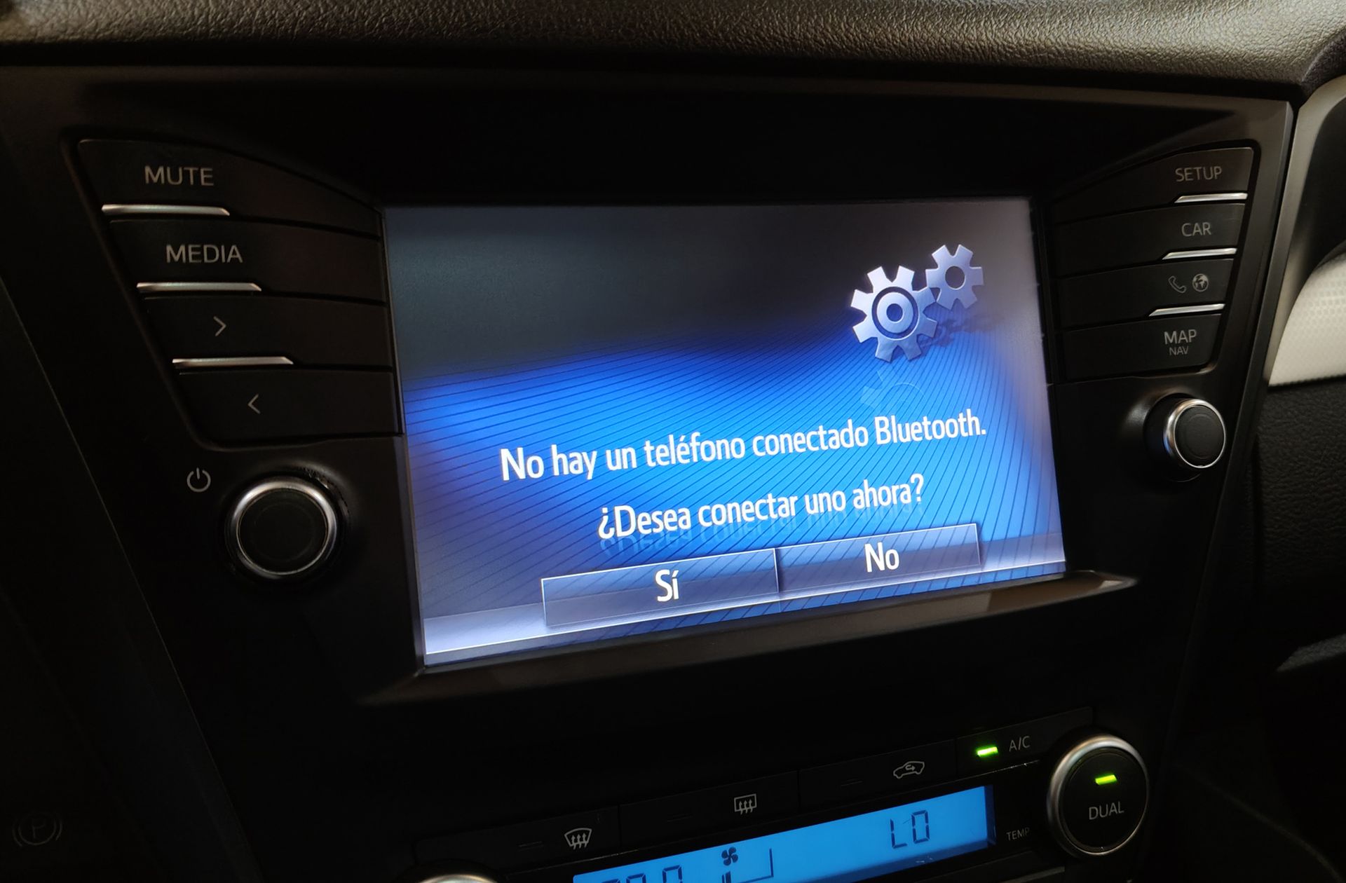 Toyota Avensis 150D Touring Sports Executive TS - foto 30