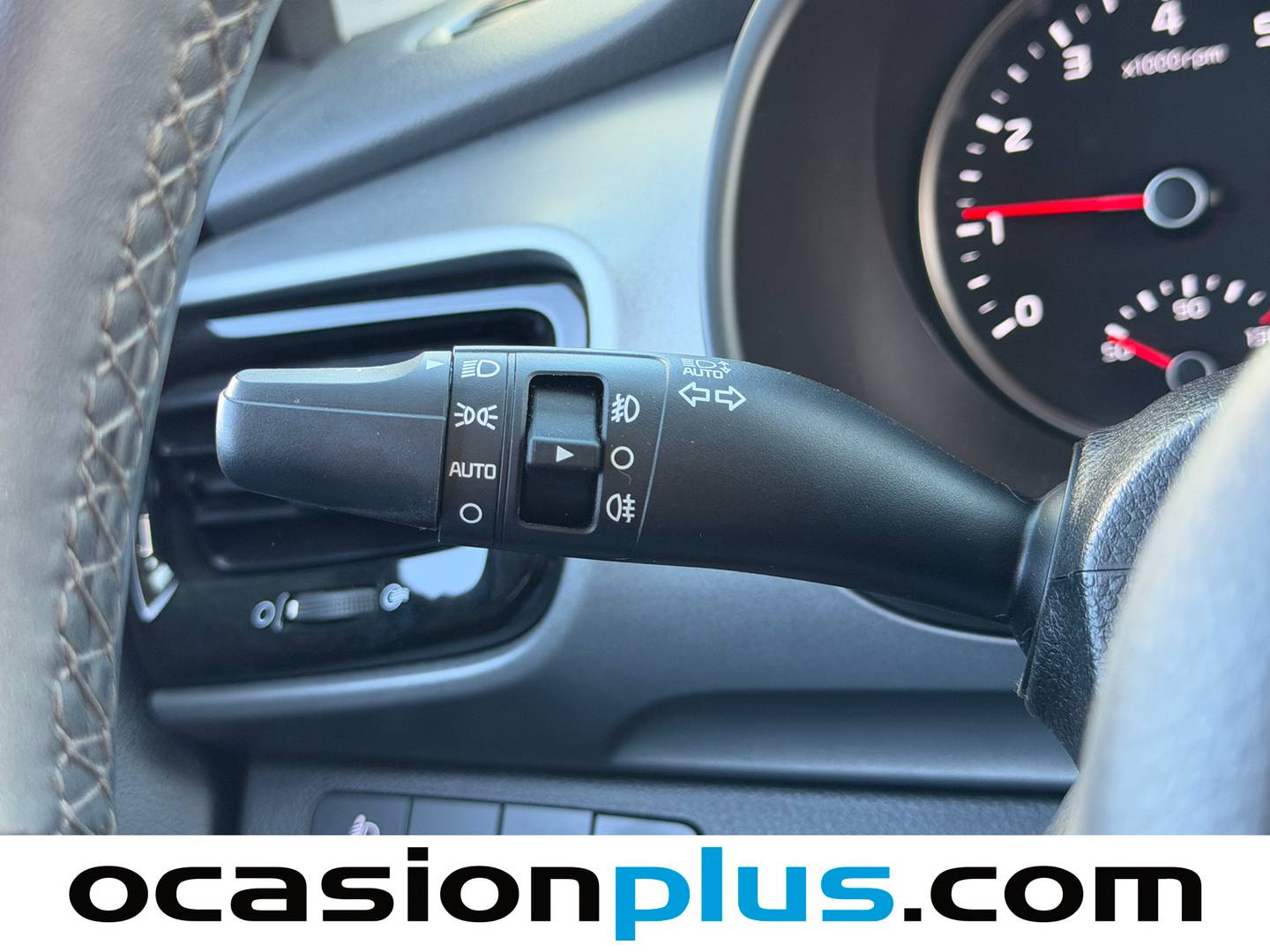 Foto KIA Stonic Kia Stonic 1.0 T-GDi MHEV Drive (120 CV)