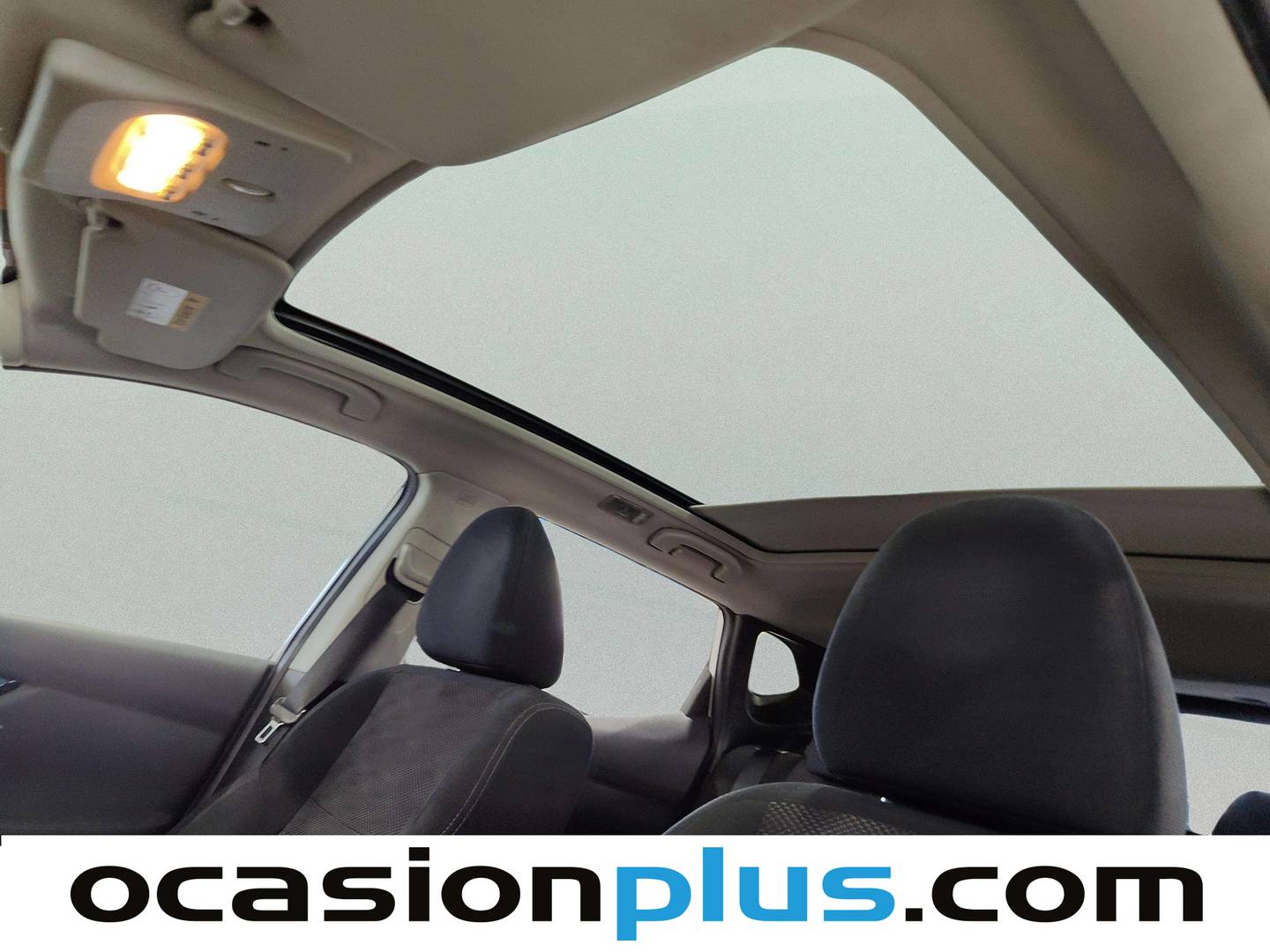 Extras y acabados del Nissan QASHQAI Nissan Qashqai 1.5 dCi N-Connecta 4x2 (110 CV)