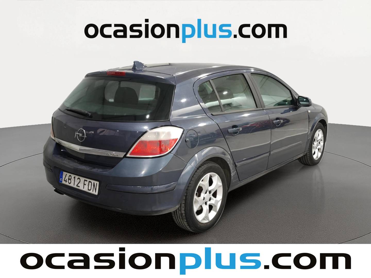 Foto trasera Opel Astra Opel Astra 1.9 CDTI Sport (120 CV) derecha