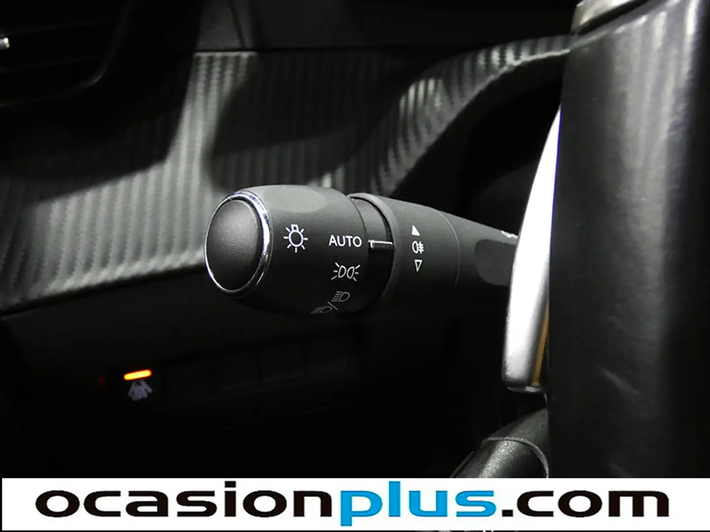 Encendido automático de faros