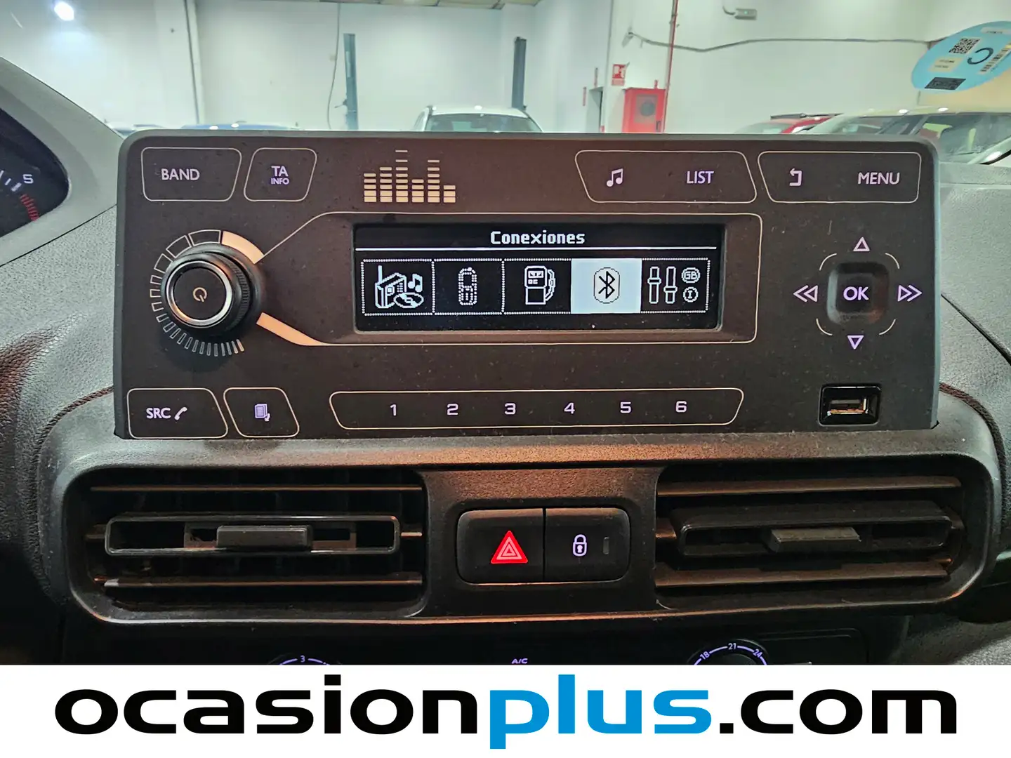 Foto Peugeot Partner Peugeot Partner Furgon BlueHDi 100 S&S Premium Standard 600kg  (98 CV)