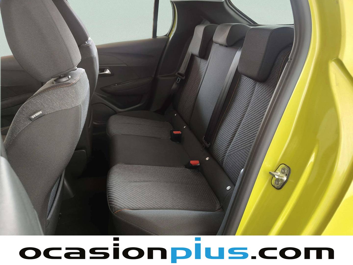 Foto asientos traseros Peugeot 208 Peugeot 208 Style Hybrid 100 eDCS6 (100 CV)
