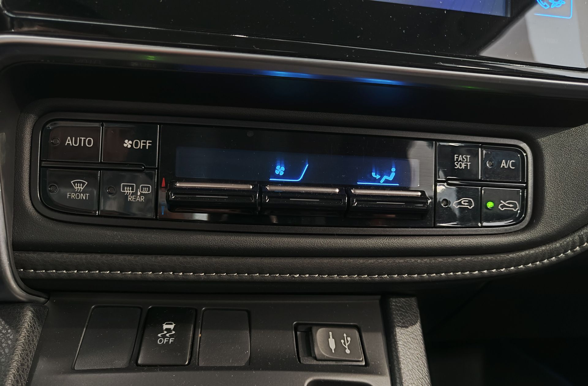 Toyota Auris 140H Hybrid Active - foto 26