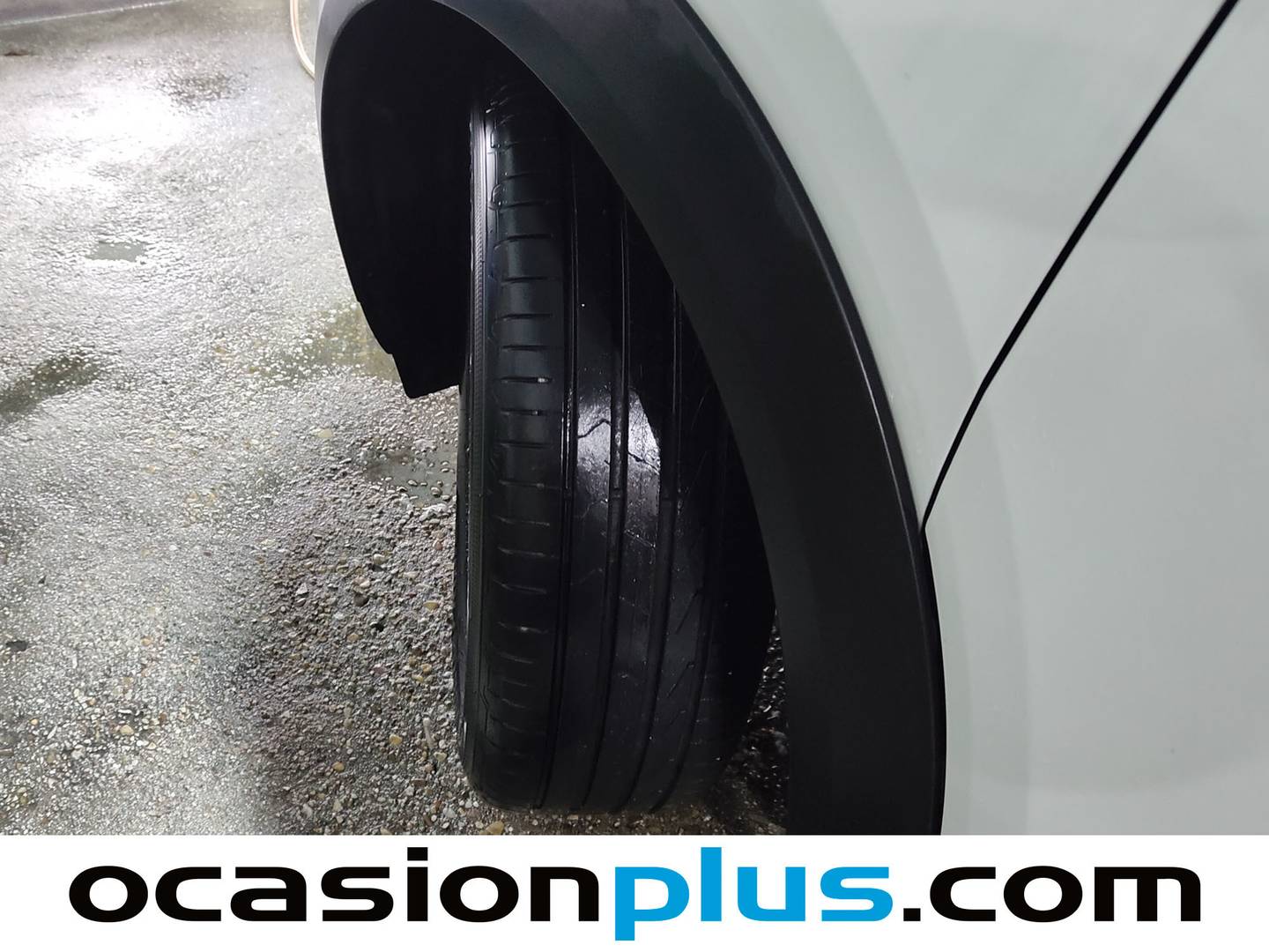 Foto Nissan JUKE Nissan Juke DIG-T N-Connecta 4x2 DCT (114 CV)