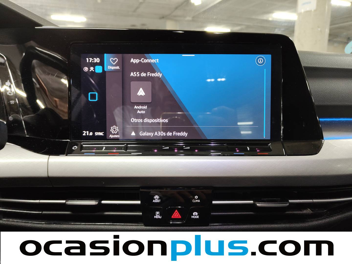 Equipamiento del Volkswagen Golf Volkswagen Golf Life 2.0 TDI (115 CV)