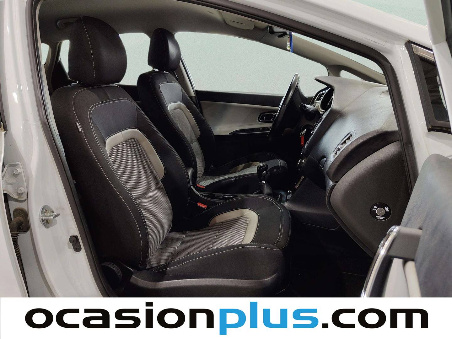 KIA Ceed KIA Ceed 1.0 T-GDi Eco-Dynamics x-Tech17 (120 CV) gasolina