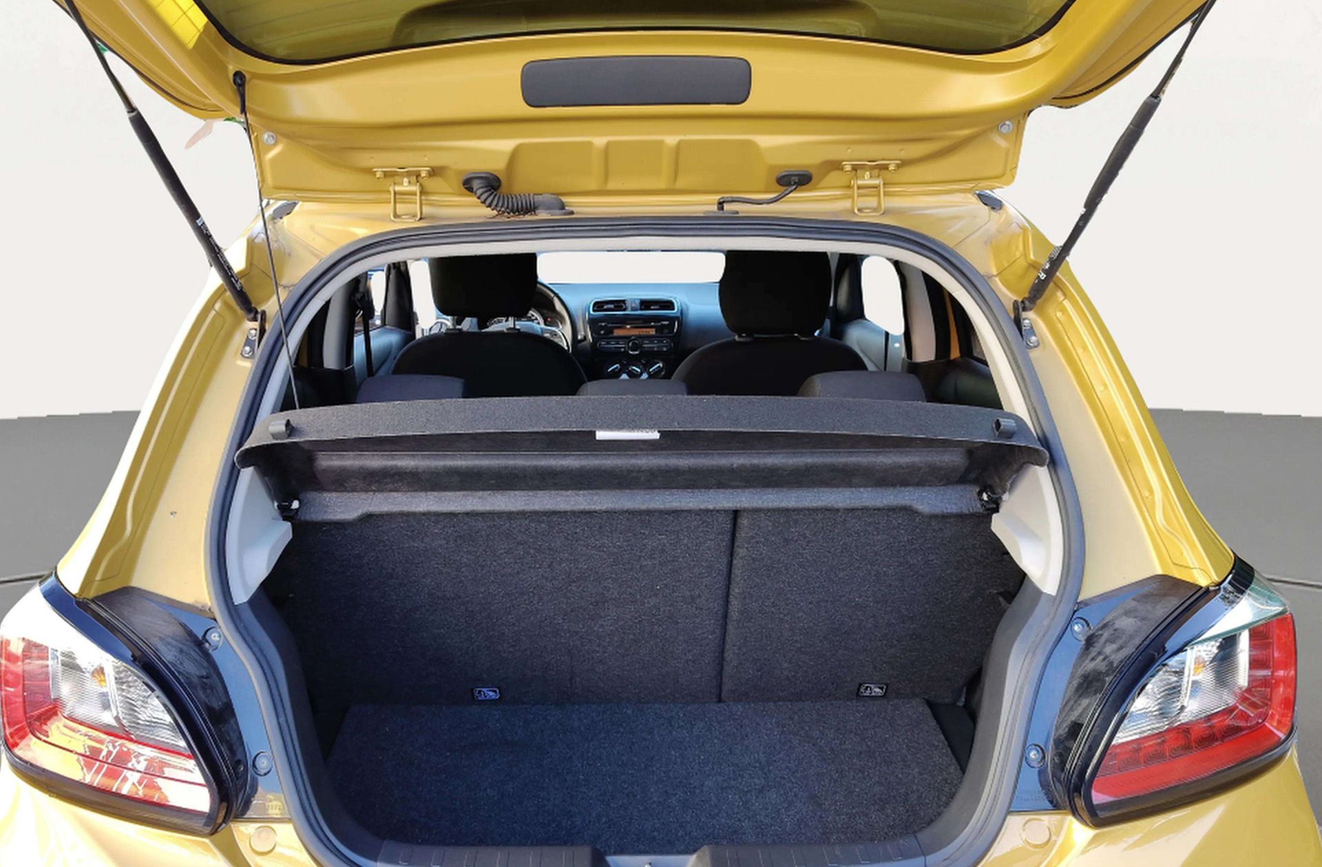Mitsubishi Space Star 120 MPI Motion - foto 12
