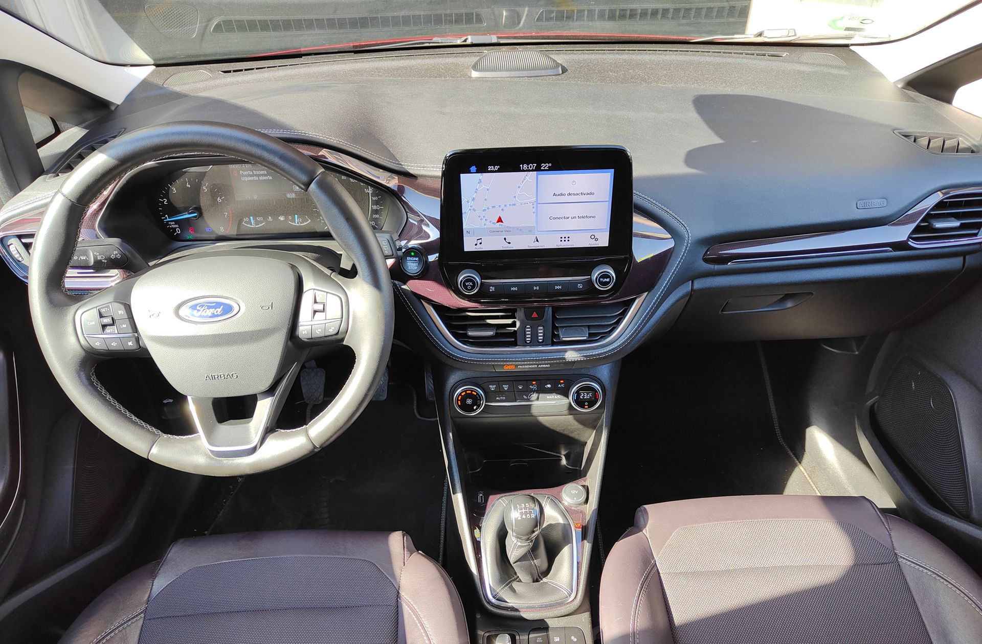 Ford Fiesta 1.0 EcoBoost Vignale - foto 7