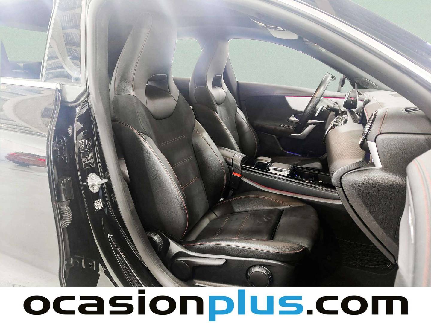 Foto Mercedes CLA Mercedes-Benz CLA 200 Pack AMG (163 CV)