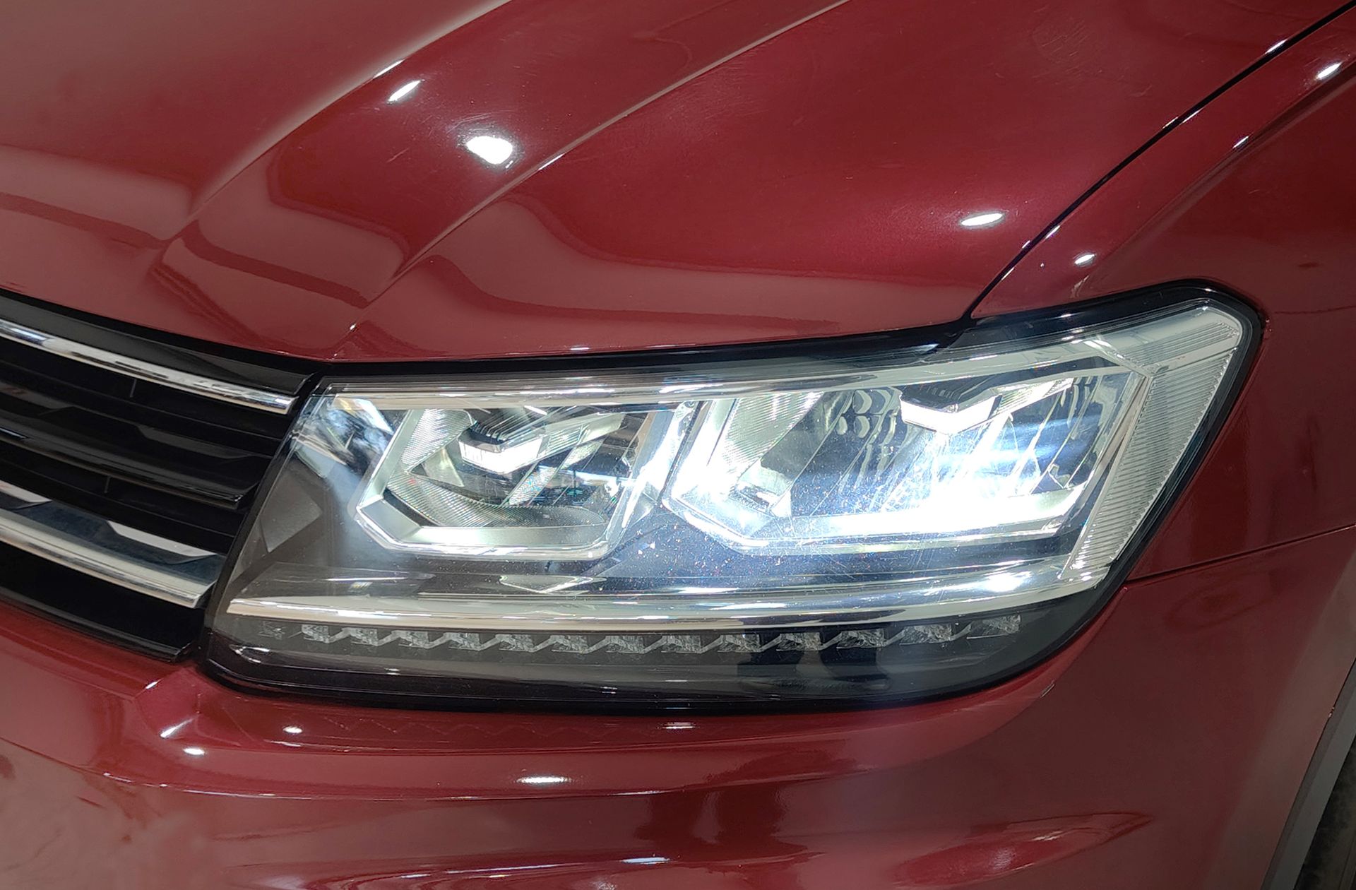 Volkswagen Tiguan Advance 2.0 TDI BMT - foto 14