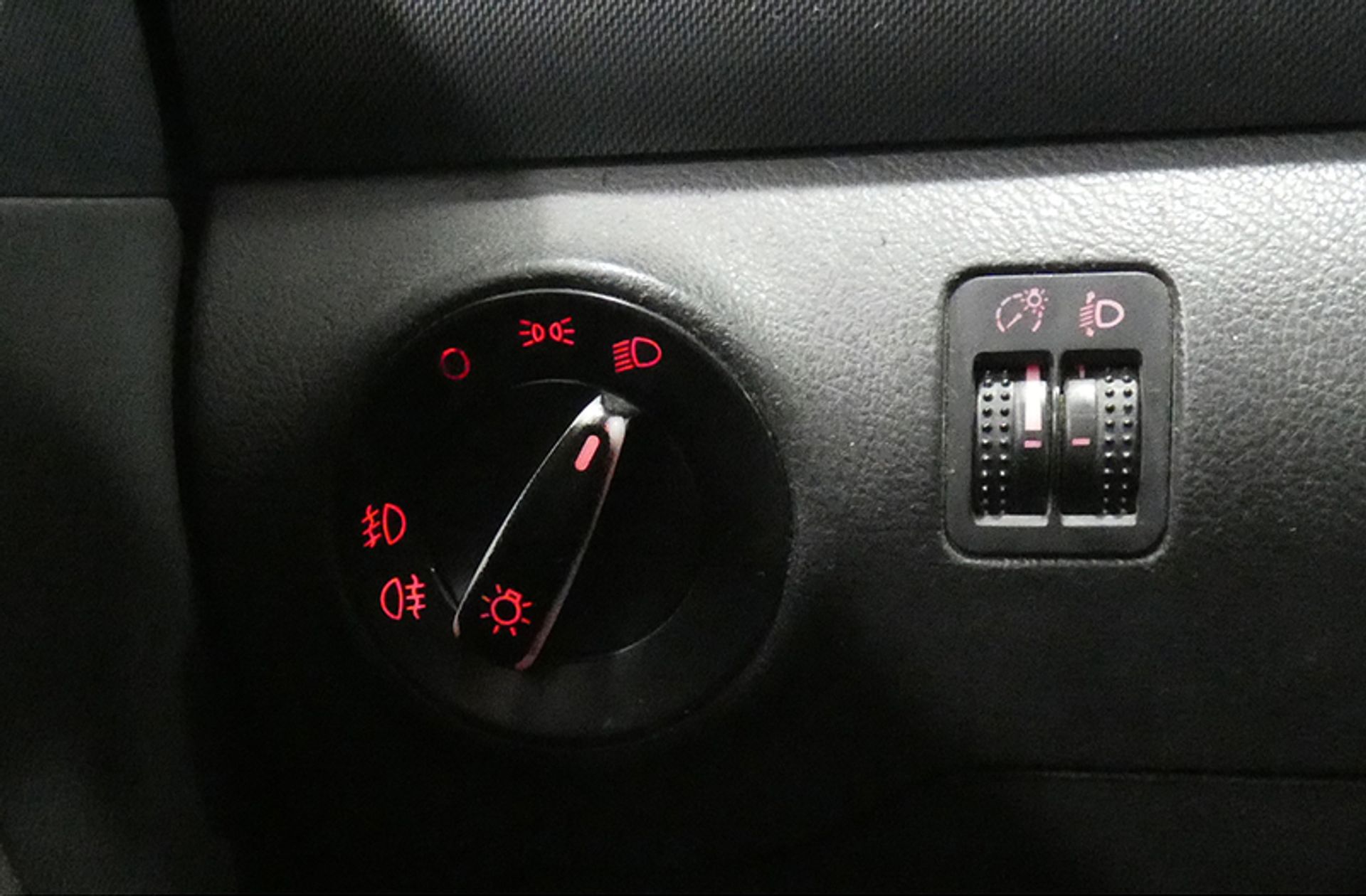 SEAT Alhambra 2.0 TDI Reference 7 plazas - foto 18