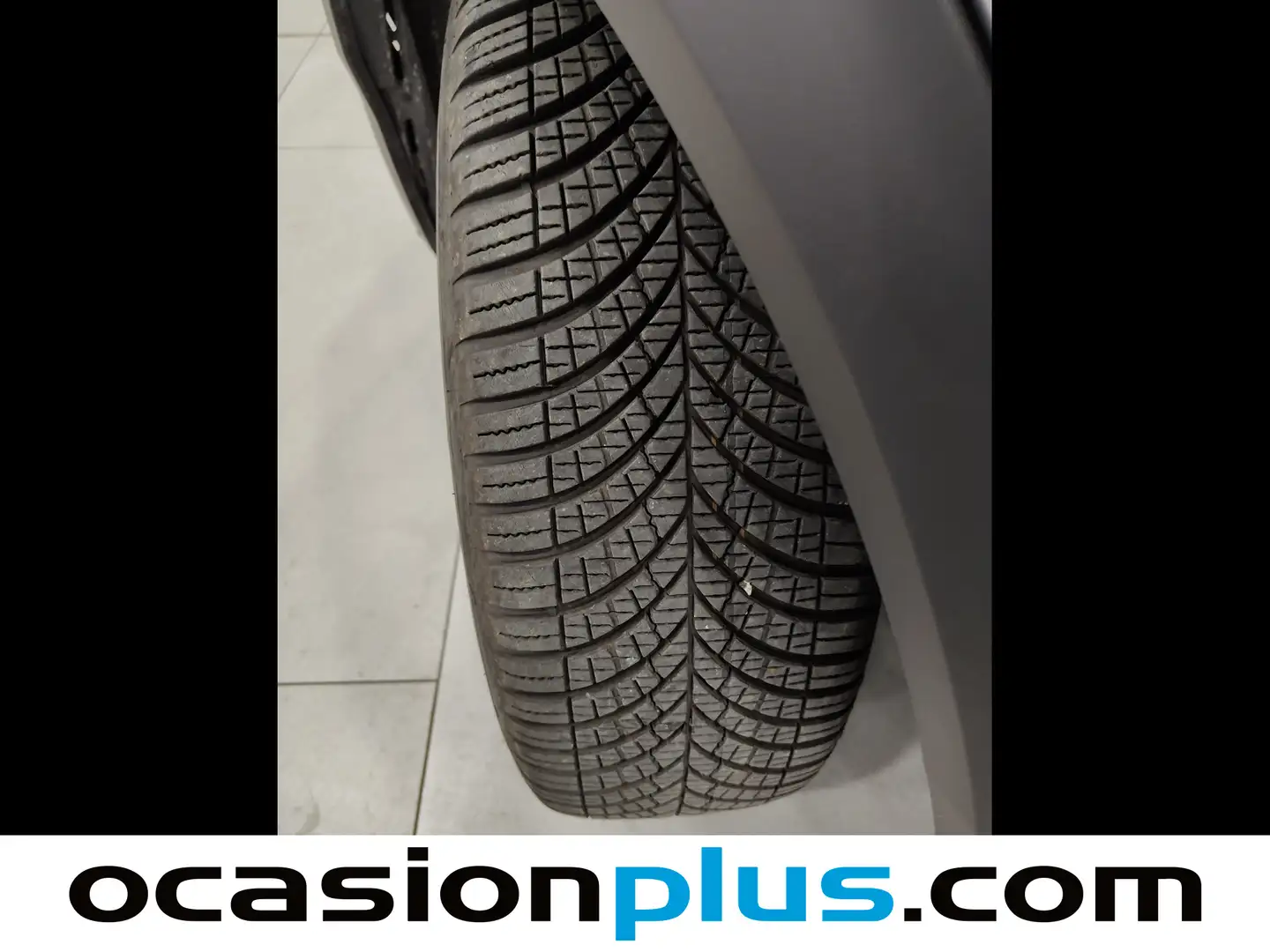 Foto Peugeot 2008 Peugeot 2008 Allure Hybrid eDCS6  (136 CV)