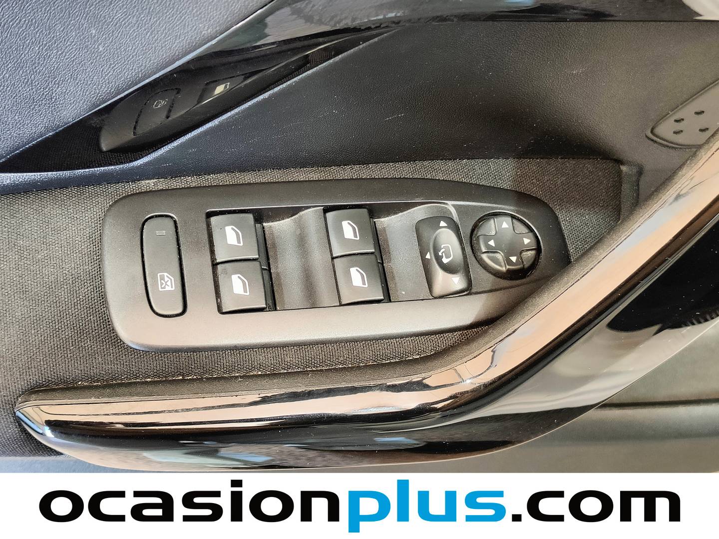 Foto Peugeot 208 Peugeot 208 BlueHDi 100 Tech Edition (99 CV)