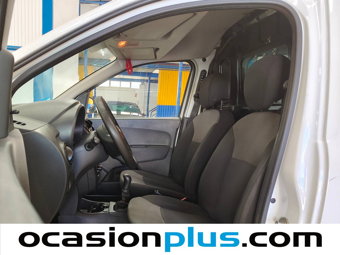 Foto asientos delanteros Dacia Dokker Dacia Dokker Van 1.6 GLP Essential (98 CV)