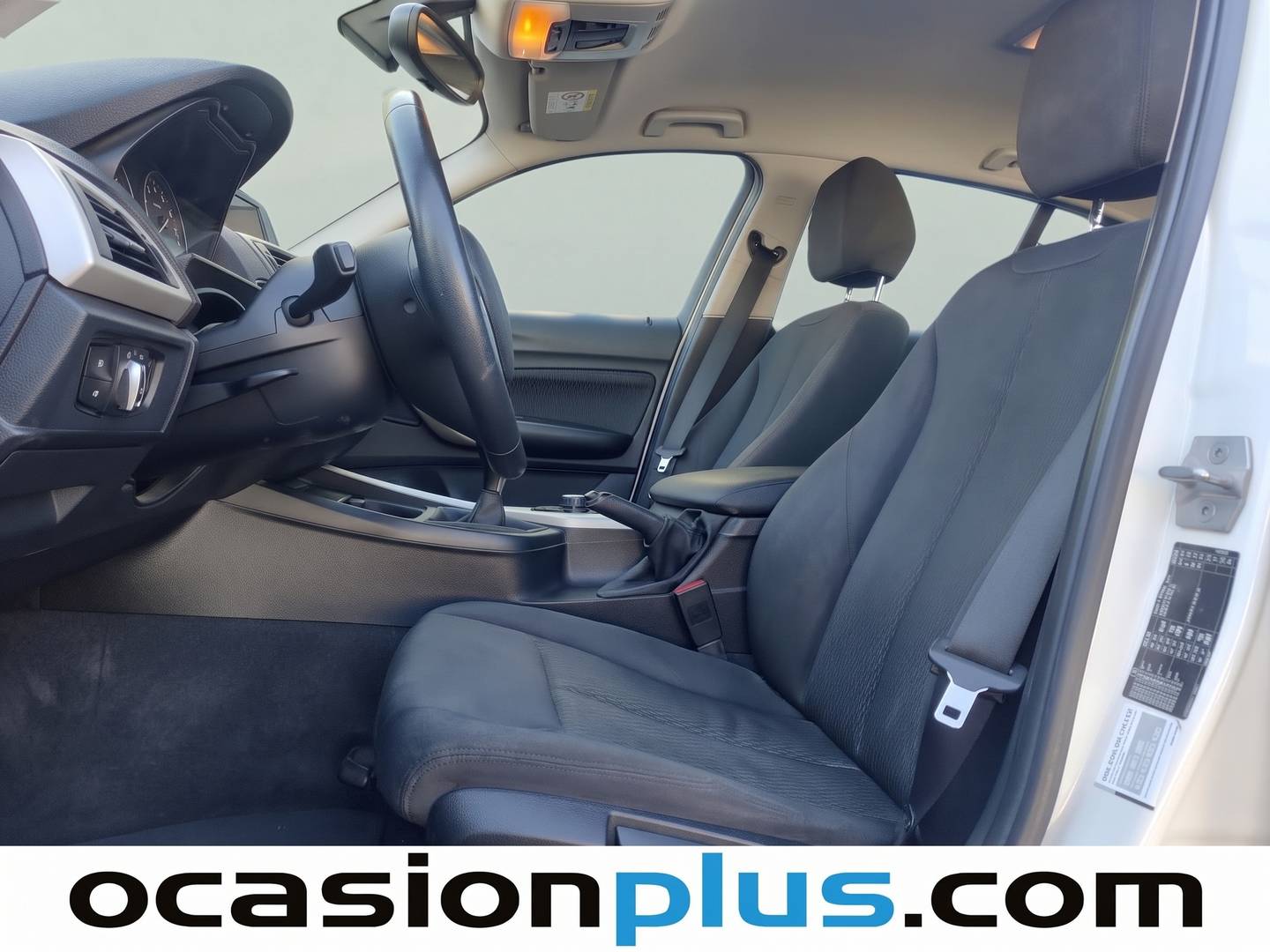 Foto asientos delanteros BMW Serie 1 BMW Serie 1 116d (116 CV)