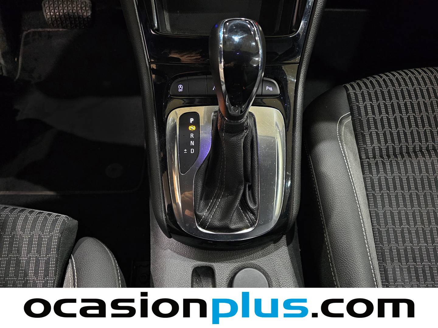 Foto Opel Astra Opel Astra 1.2 Turbo SHR Business Elegance (145 CV)