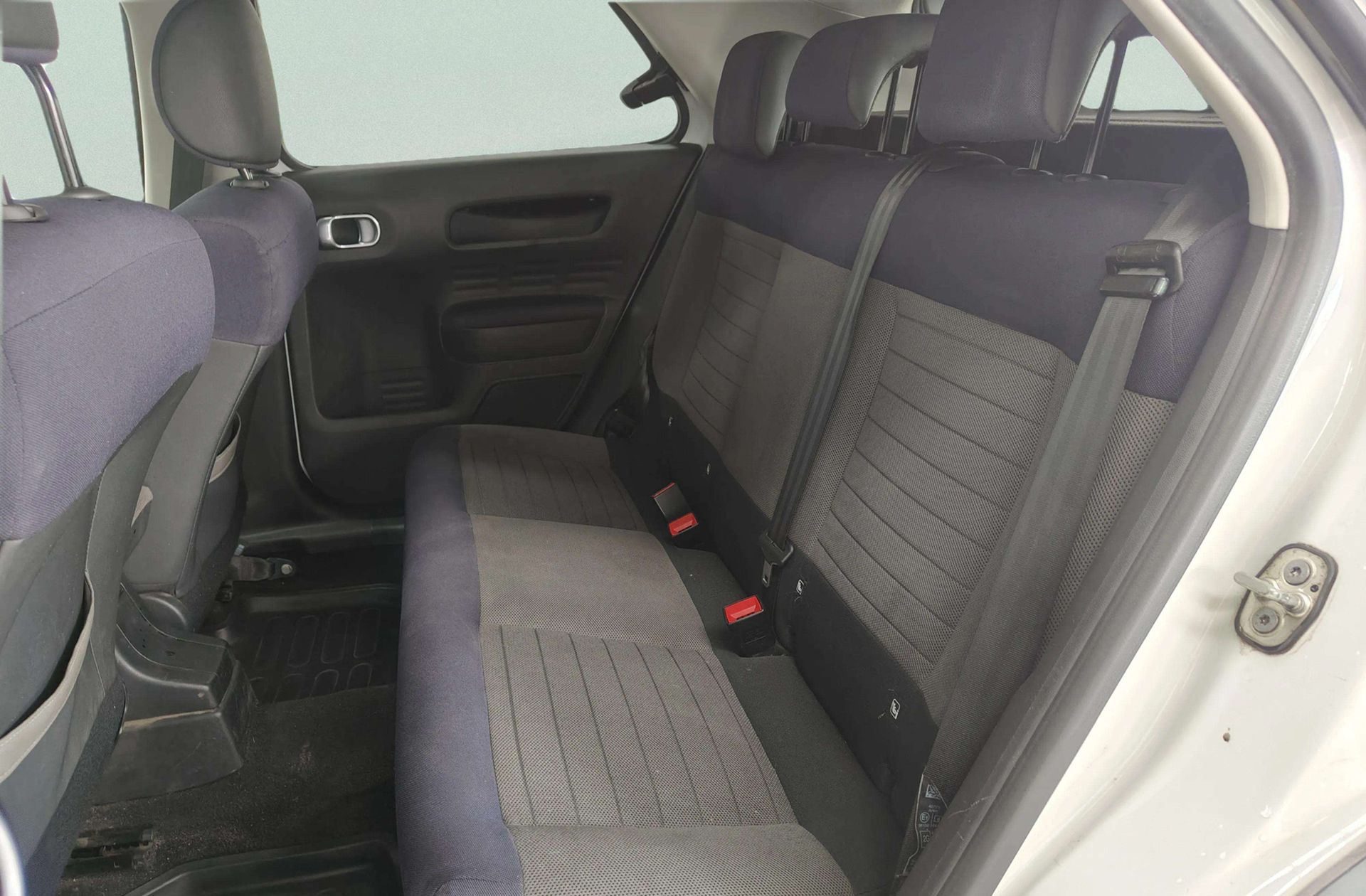 Citroën C4 Cactus e-HDI 92 Shine ETG6 - foto 10