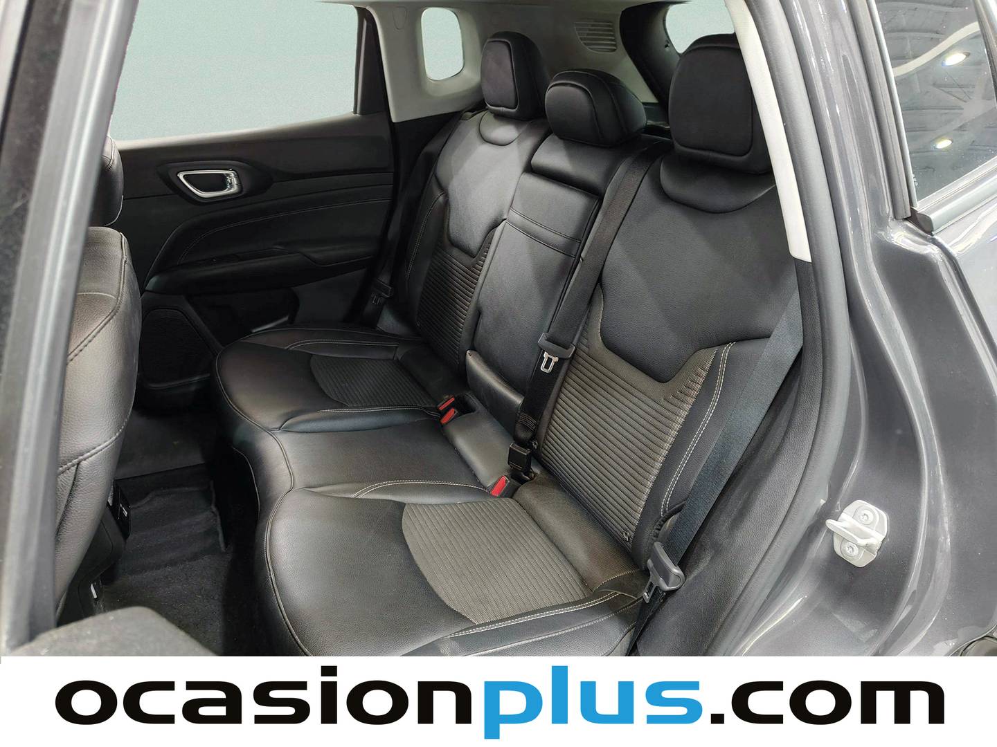 Foto asientos traseros Jeep Compass Jeep Compass 1.3 Gse Limited 4x2 FWD (130 CV)
