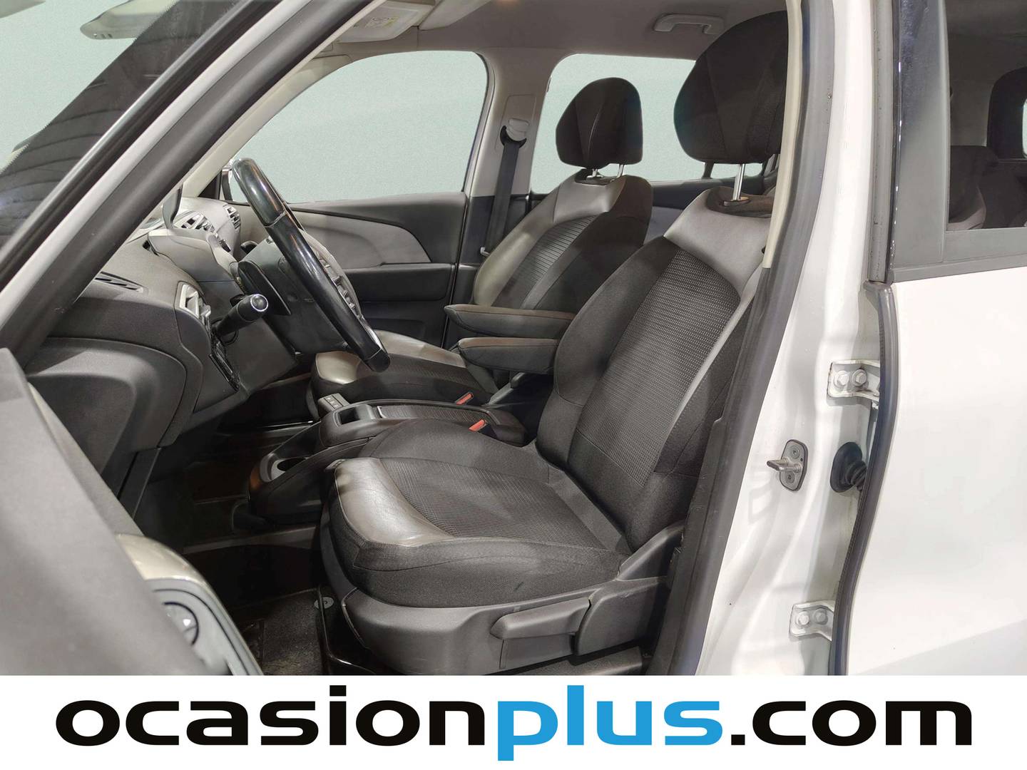 Foto asientos traseros Citroën Grand C4 Spacetourer Citroën Grand C4 Spacetourer BlueHDi 130 Shine Pack EAT8 (130 CV) 7 Plazas