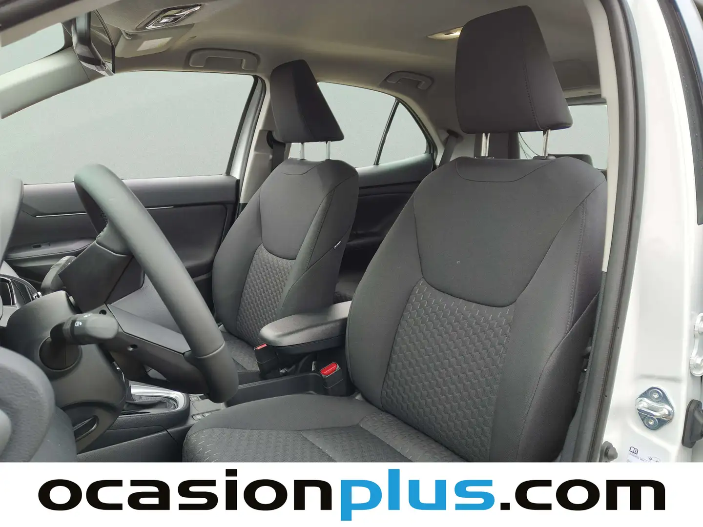 Foto Toyota Yaris Cross Toyota Yaris Cross 120H Business Plus (116 CV)