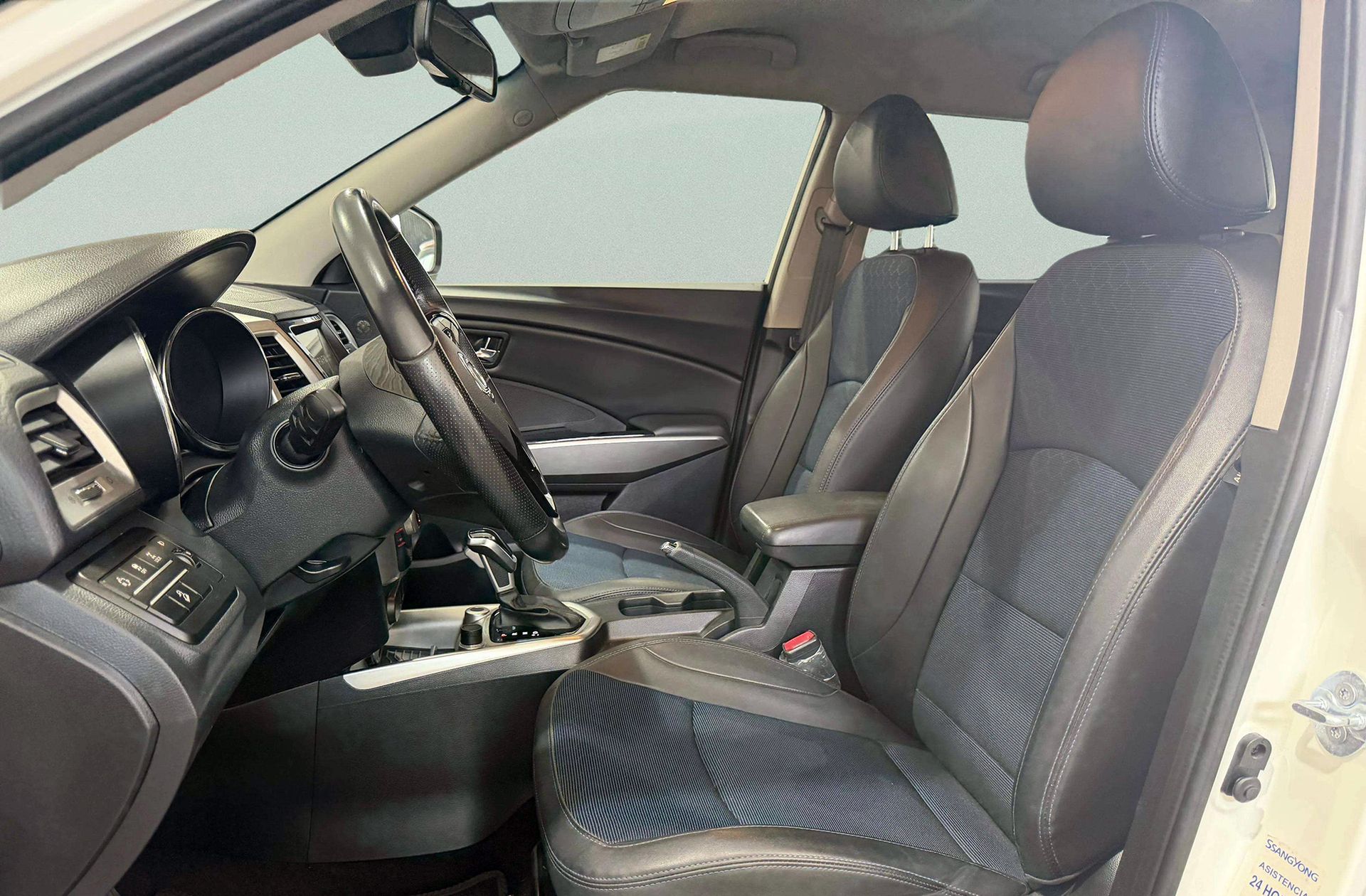 SsangYong Tivoli D16T Limited 4x4 - foto 12