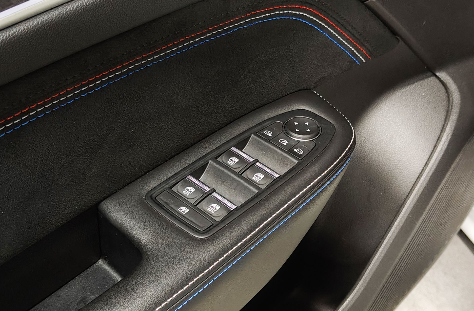 Renault Arkana Esprit Alpine E-Tech Híbrido - foto 32