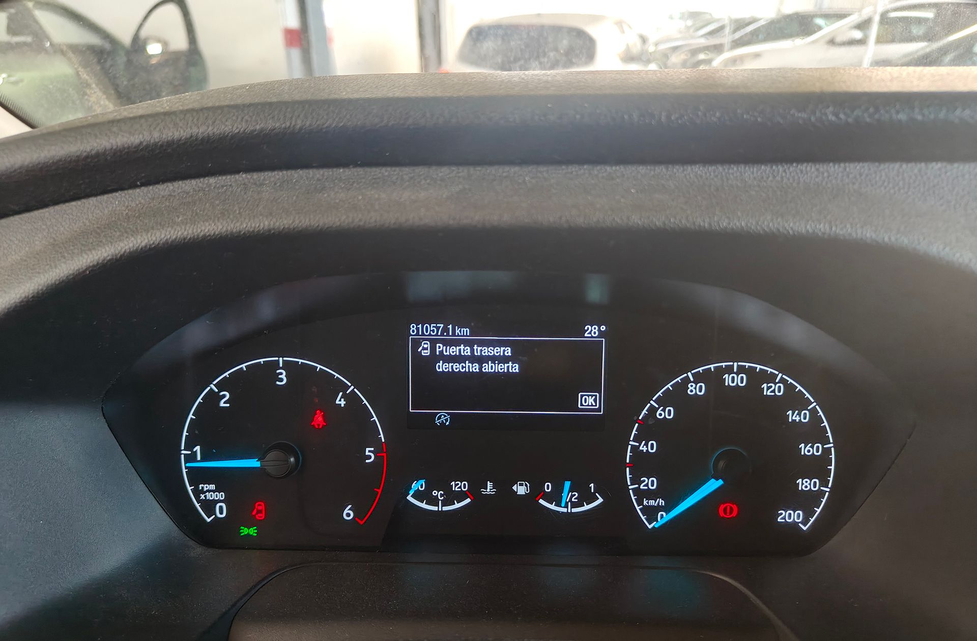 Ford Transit 350 L2H2 Trend FWD HD - foto 16