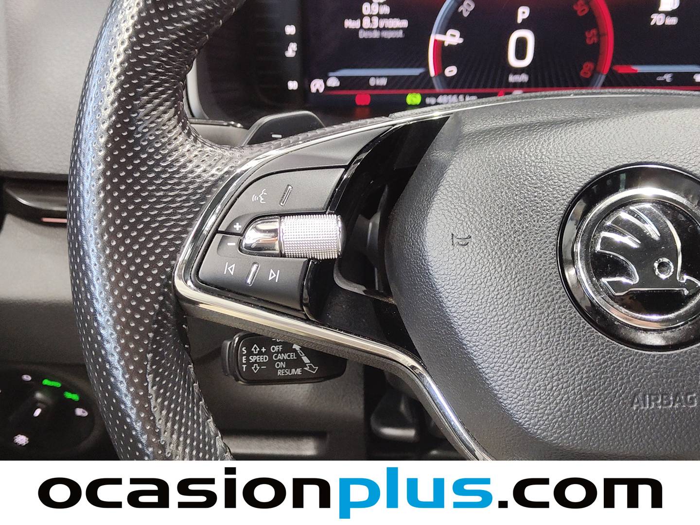 Foto Skoda Karoq Skoda Karoq 2.0 TDI Sportline DSG (115 CV)