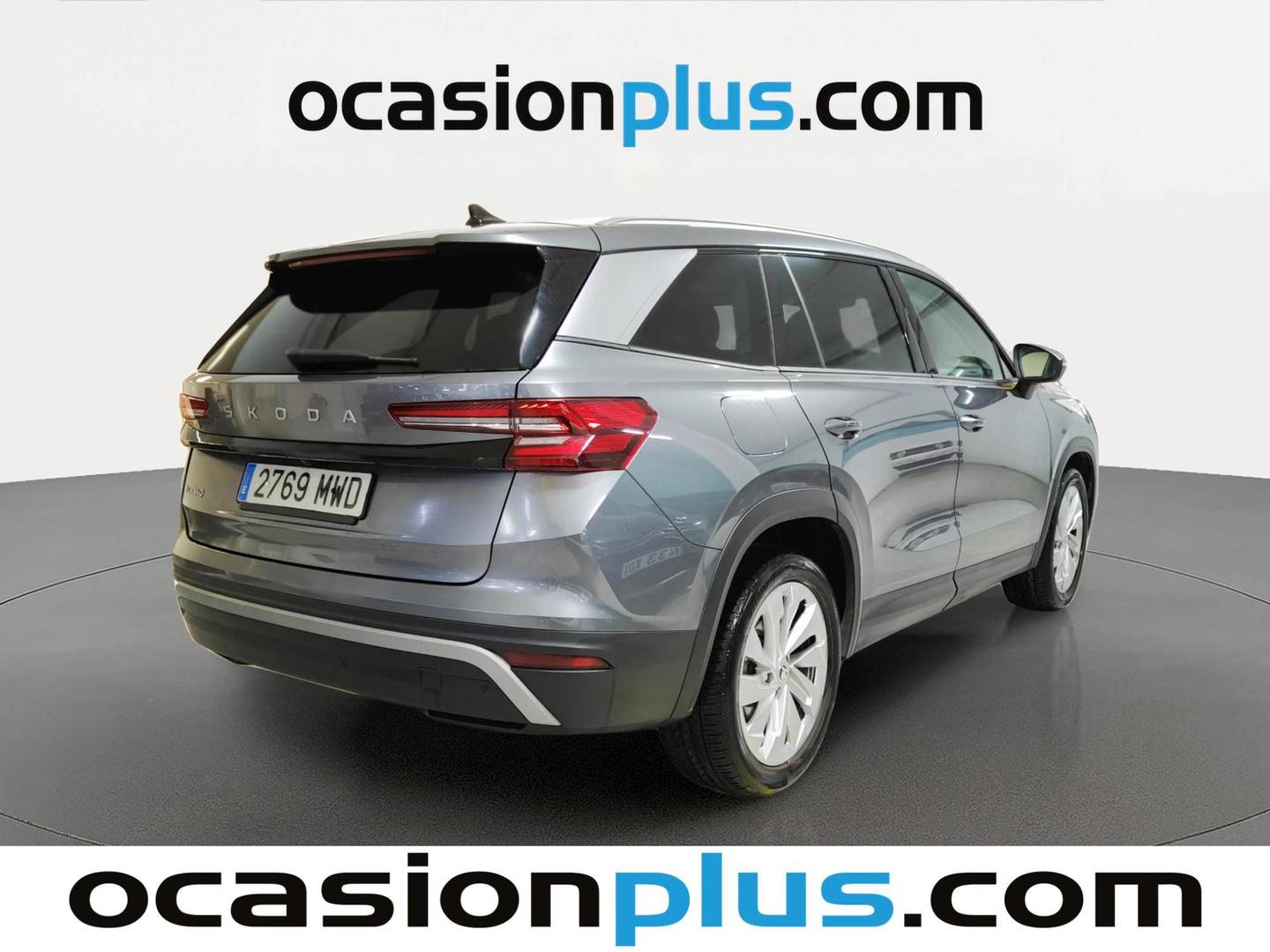 Foto trasera Skoda Kodiaq Skoda Kodiaq 1.5 TSI m-HEV Design DSG 7 Plazas  (150 CV) derecha