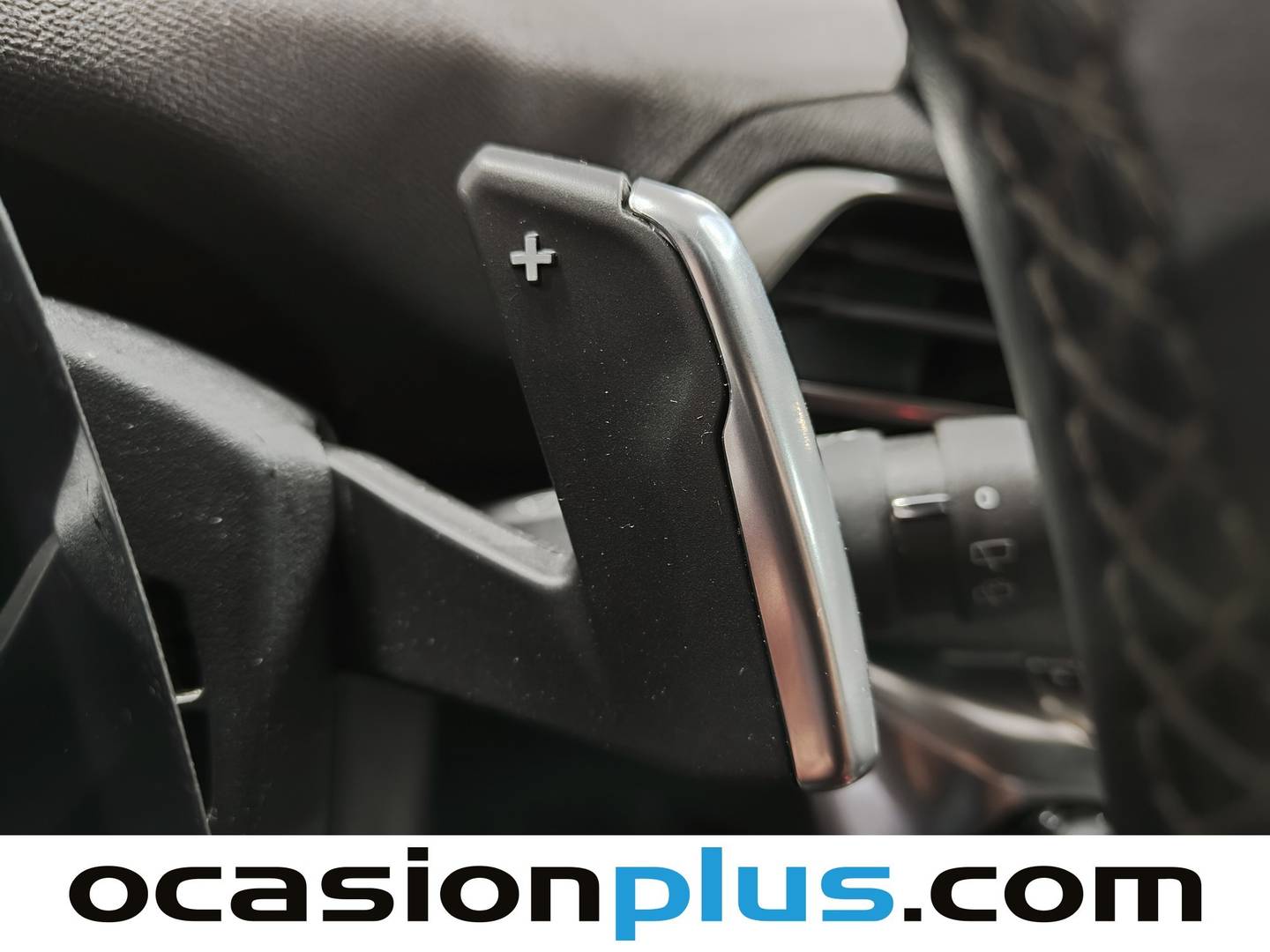 Foto Peugeot 3008 Hybrid Peugeot 3008 Hybrid 300 Allure Pack e-EAT8 (300 CV)