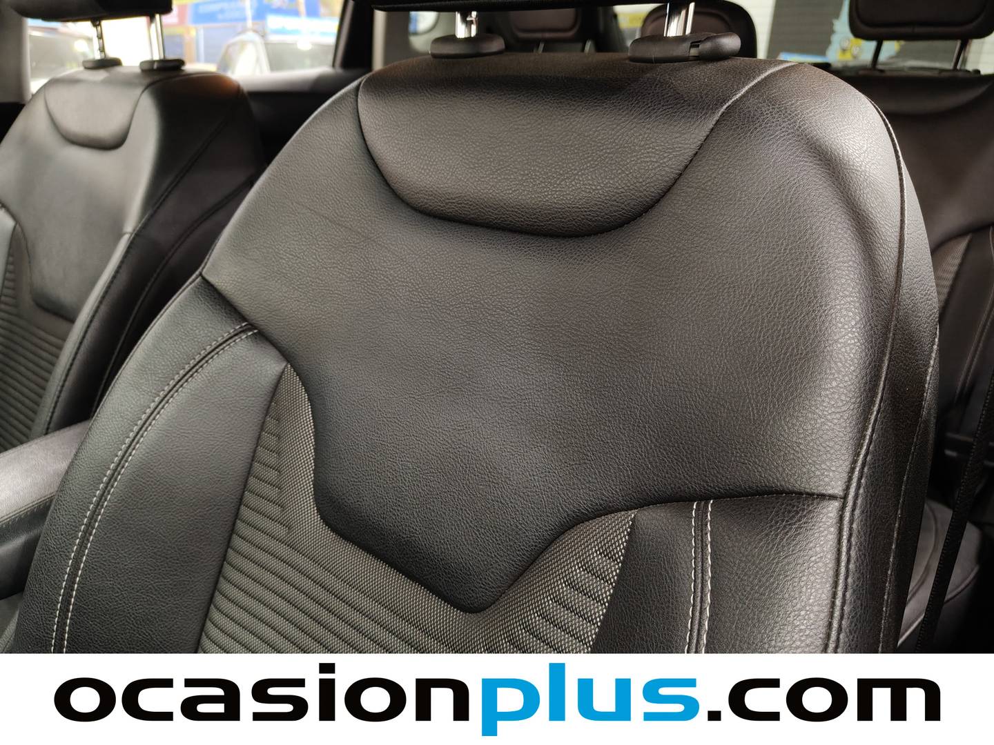 Foto Jeep Compass Jeep Compass 1.3 Gse Night Eagle FWD MT (130 CV)