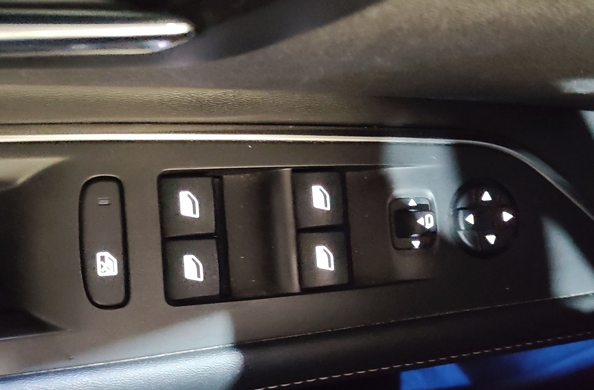 Peugeot 3008 PureTech 130 GT Line - foto 35