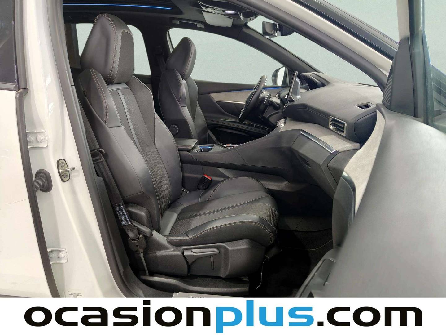 Foto Peugeot 3008 Peugeot 3008 PureTech 130 S&S GT EAT8 (130 CV)