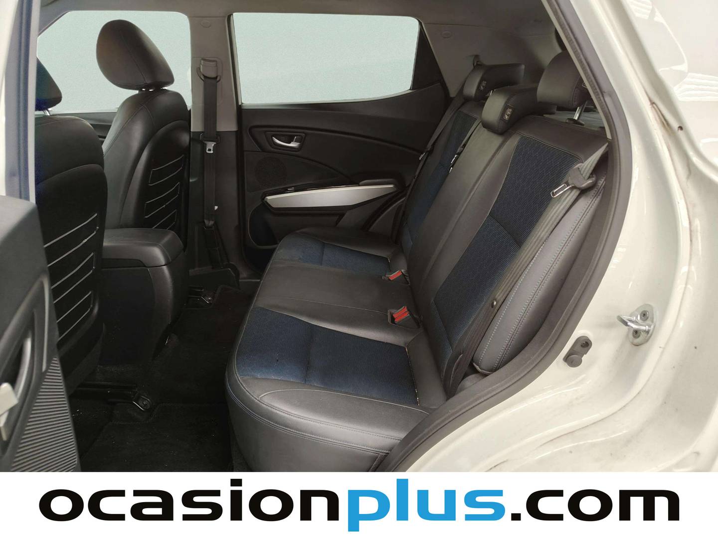 Fotos maletero SsangYong Tivoli SsangYong Tivoli D16T Premium 4x2 (115 CV)