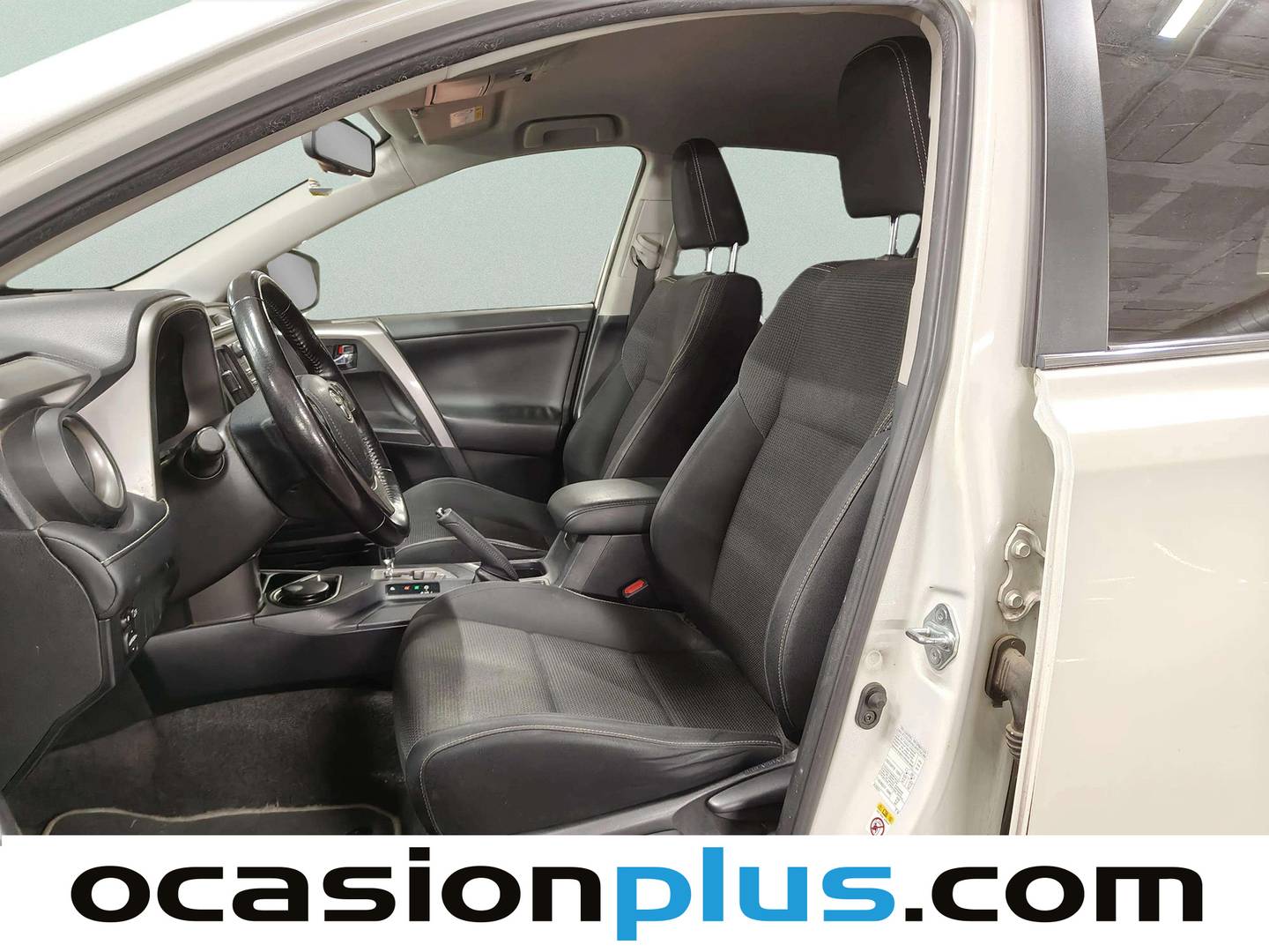 Foto asientos delanteros Toyota Rav4 Toyota Rav4 2.5l hybrid Advance Pack Drive 2WD (197 CV)