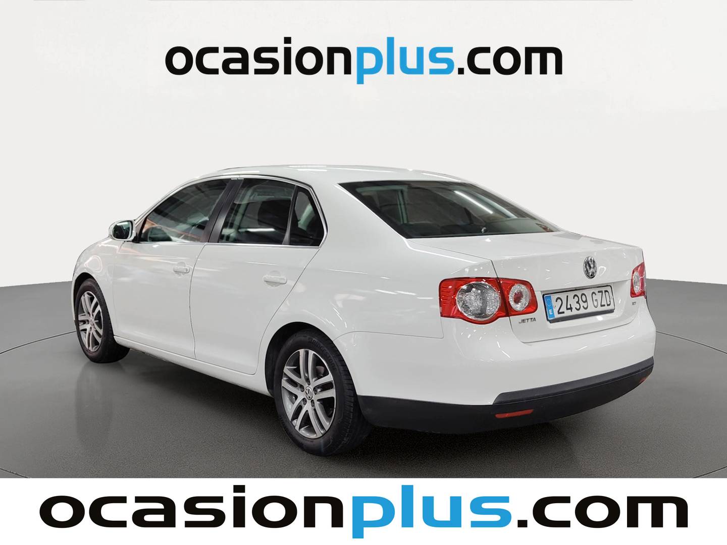 Foto trasera Volkswagen Jetta Volkswagen Jetta Highline 1.6 TDI  (105 CV) izquierda