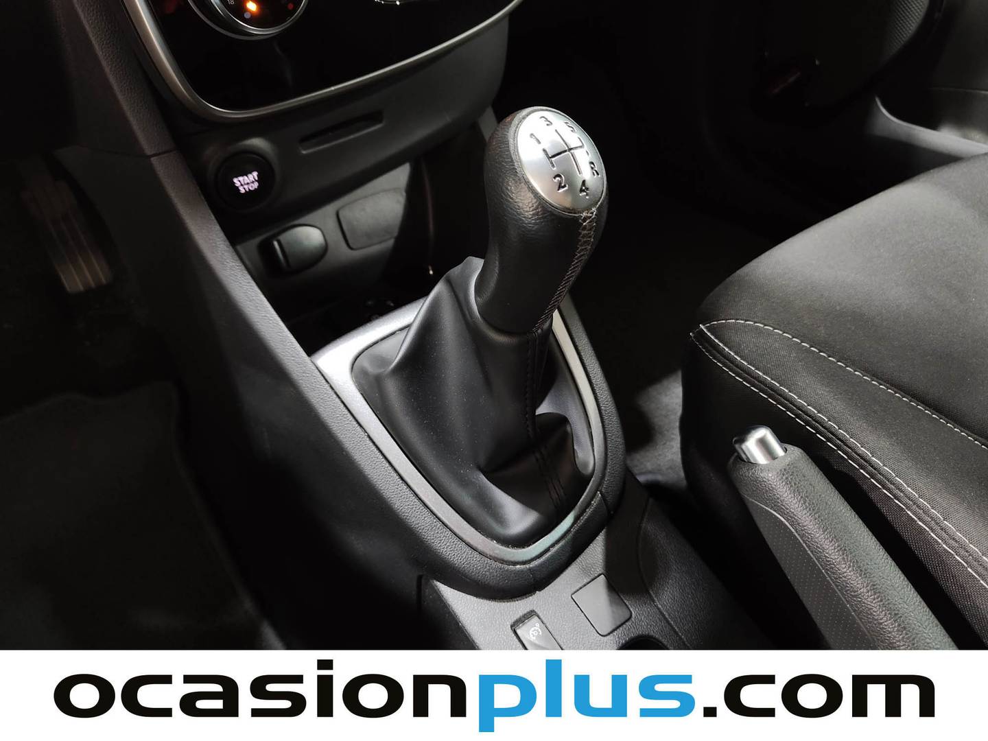 Renault Clio Renault Clio Limited 1.2 16v (75 CV) de segunda mano