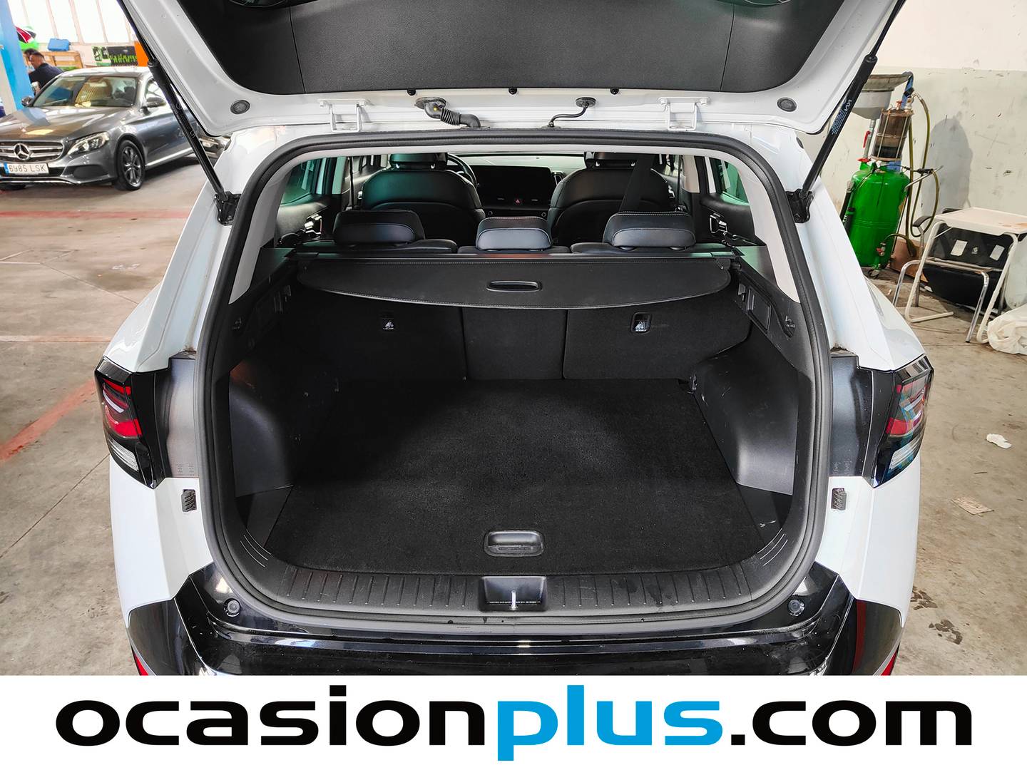 Fotos maletero KIA Sportage Kia Sportage 1.6 T-GDi MHEV Tech 4x2 (150 CV)