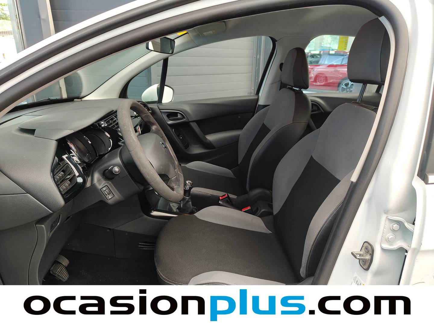 Foto asientos delanteros Citroën C3 Citroën C3 PureTech 68 Tonic (68 CV)